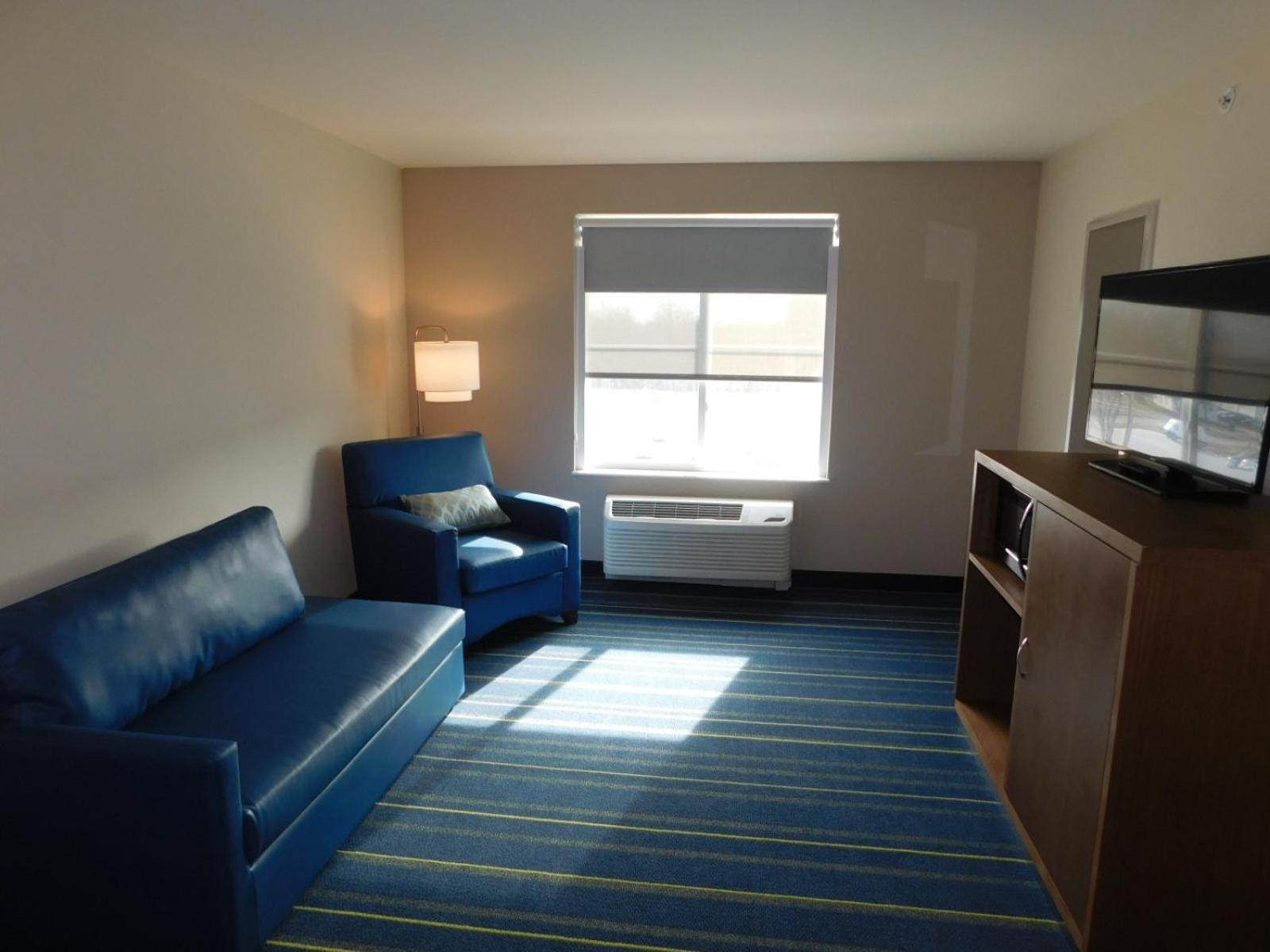 Days Inn & Suites by Wyndham Kearney NE photo 24