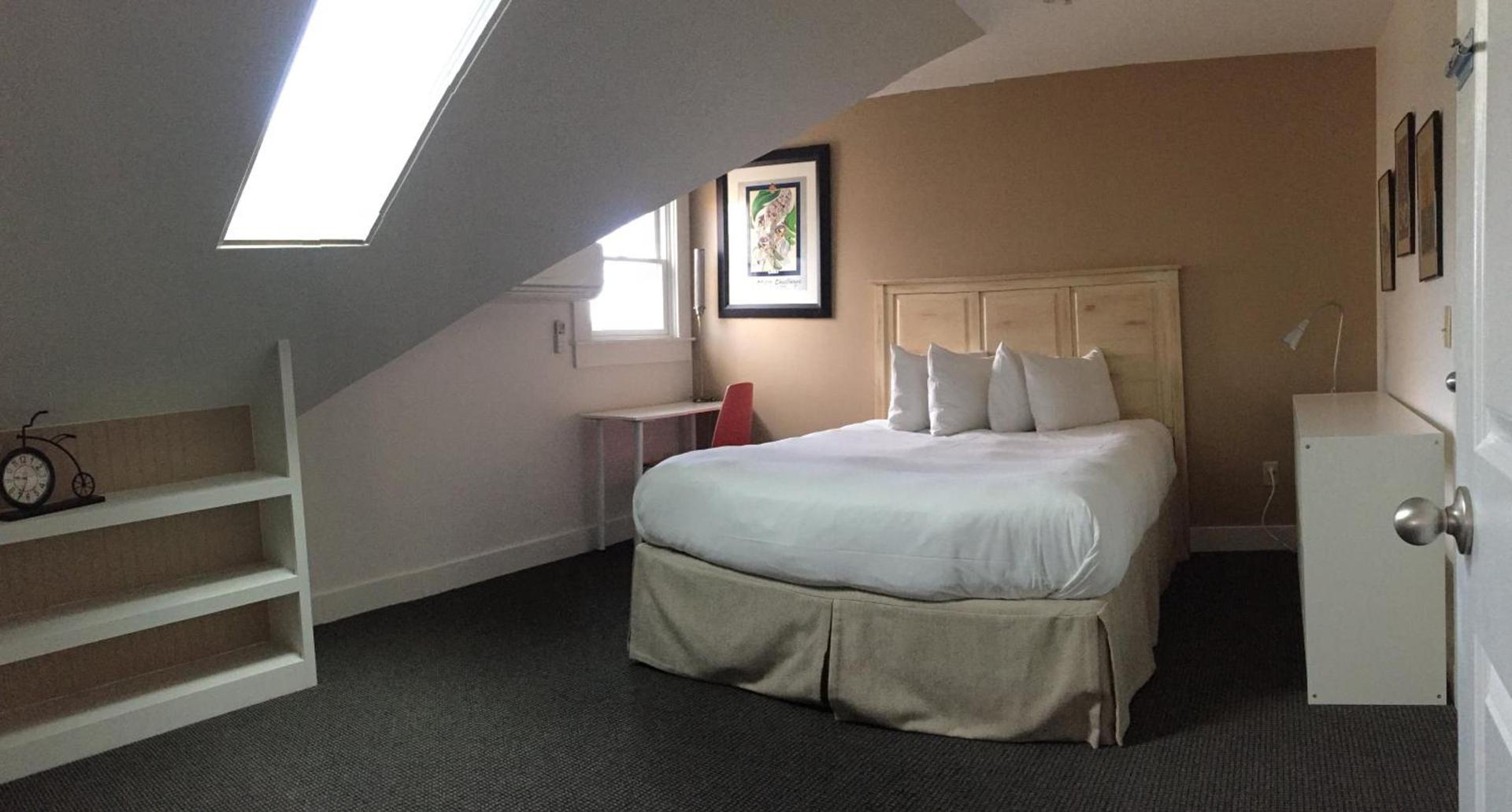 Pilgrim House photo 92