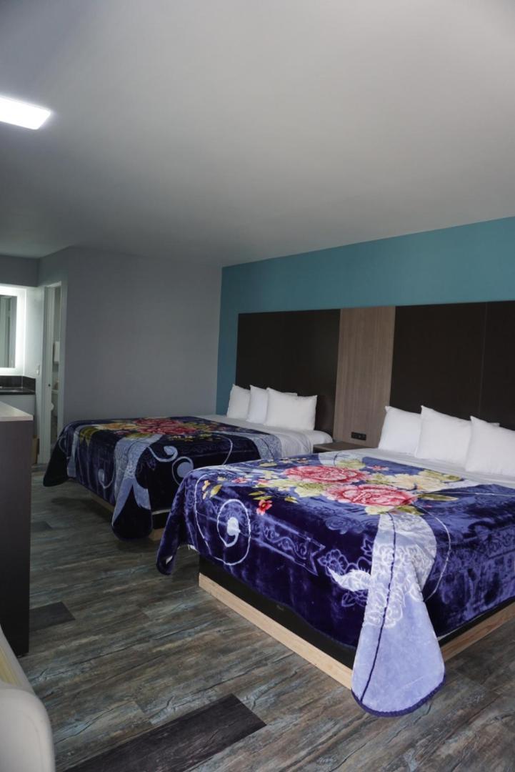 Thunderbird Motel photo 4
