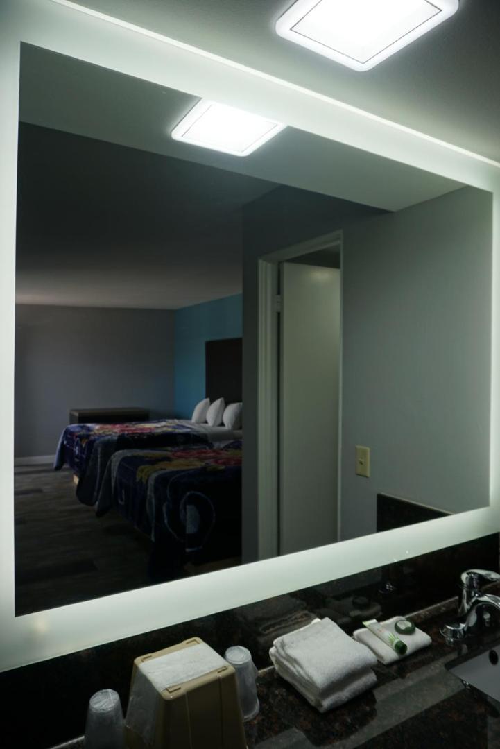 Thunderbird Motel photo 6