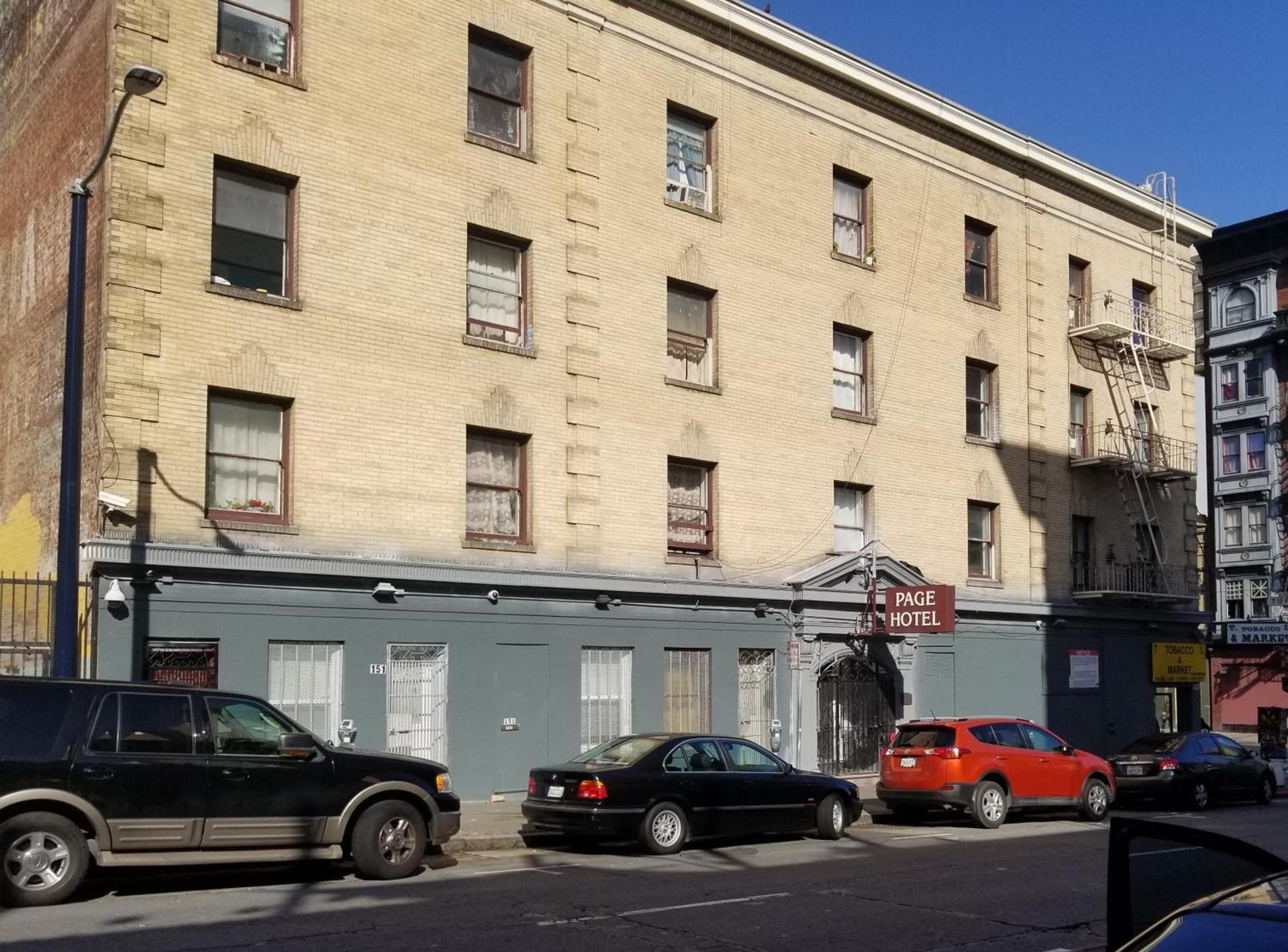 Page Hotel photo 1