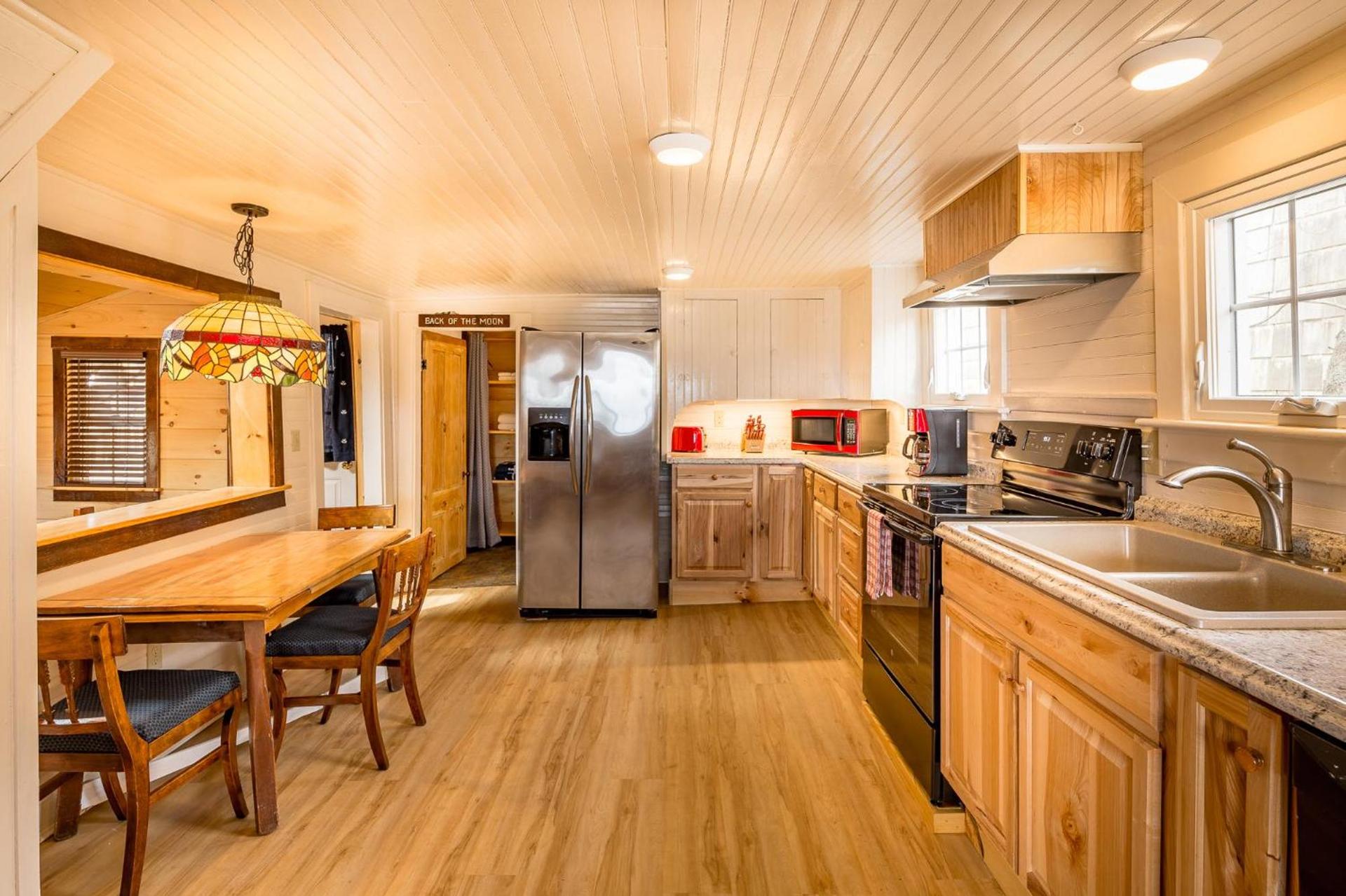 Beach Cottage Inn photo 37