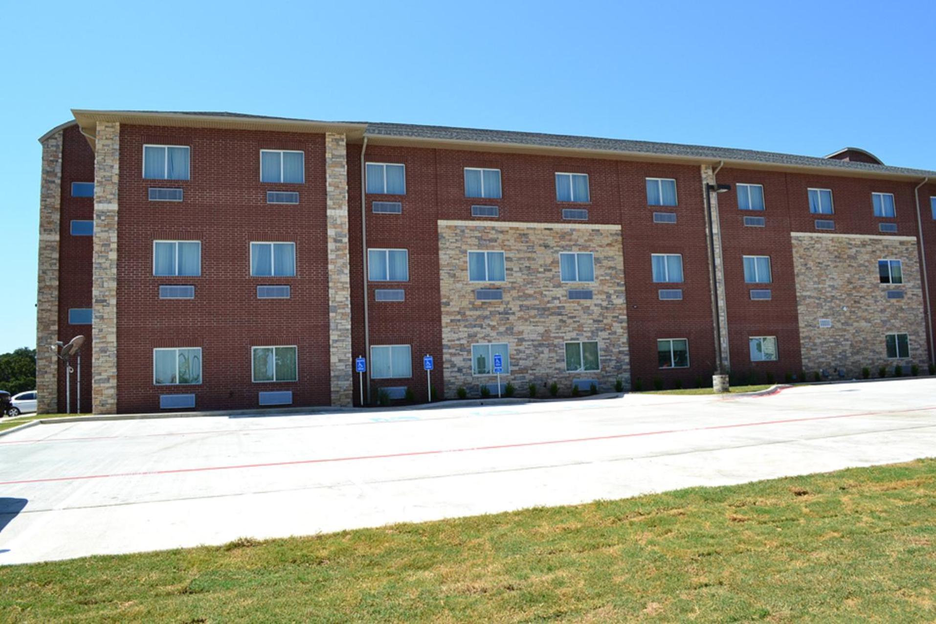 Red River Inn and Suites photo 3