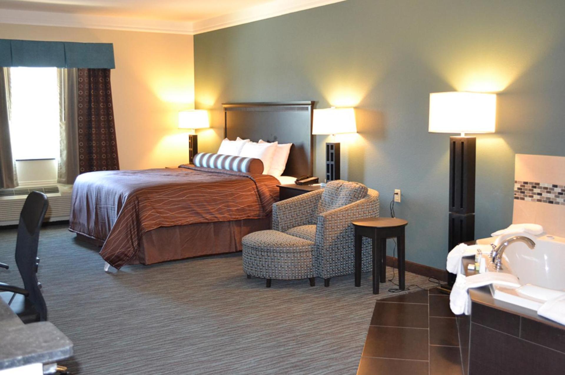 Red River Inn and Suites photo 9