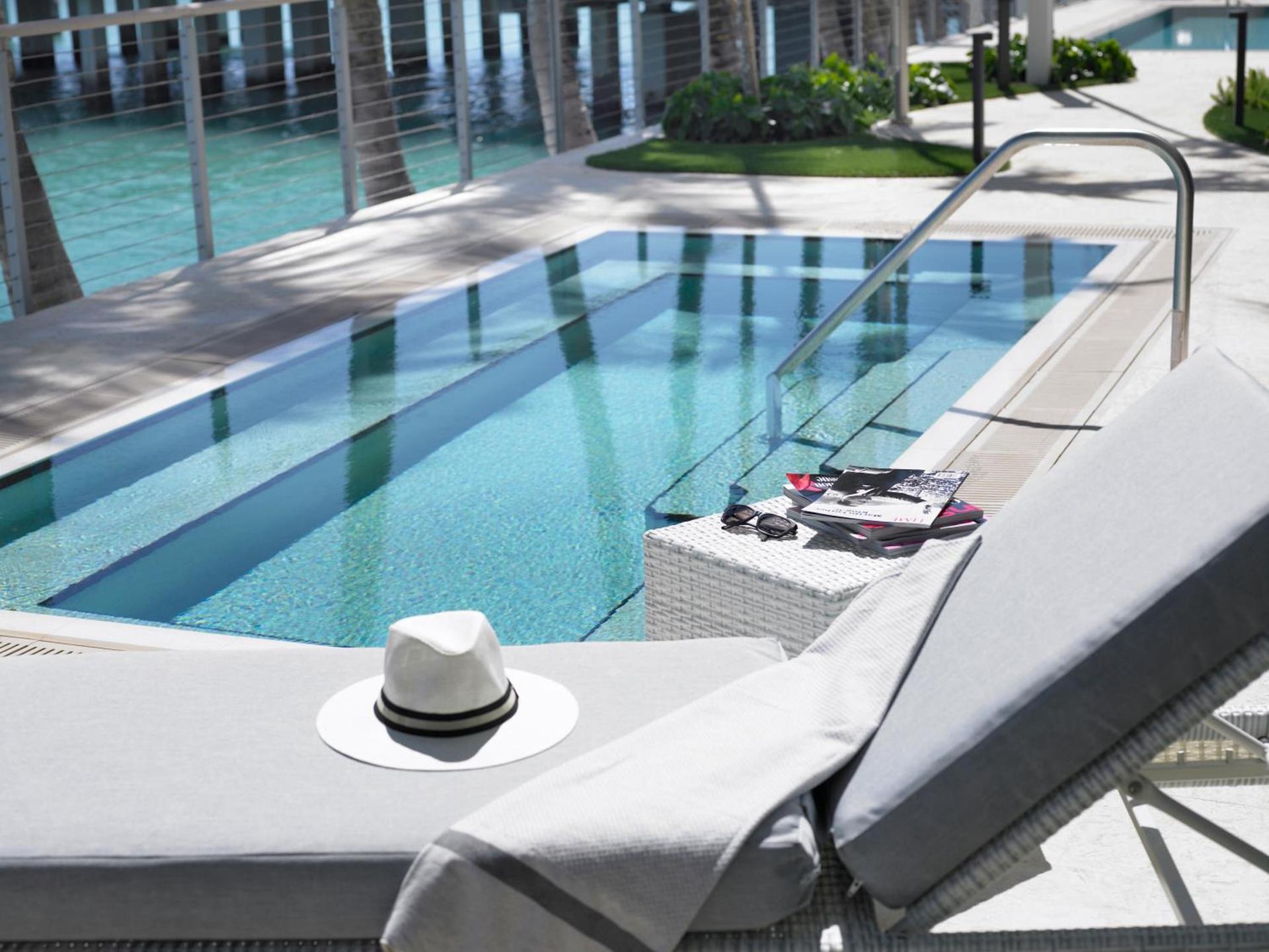 Grand Beach Hotel Bay Harbor photo 2
