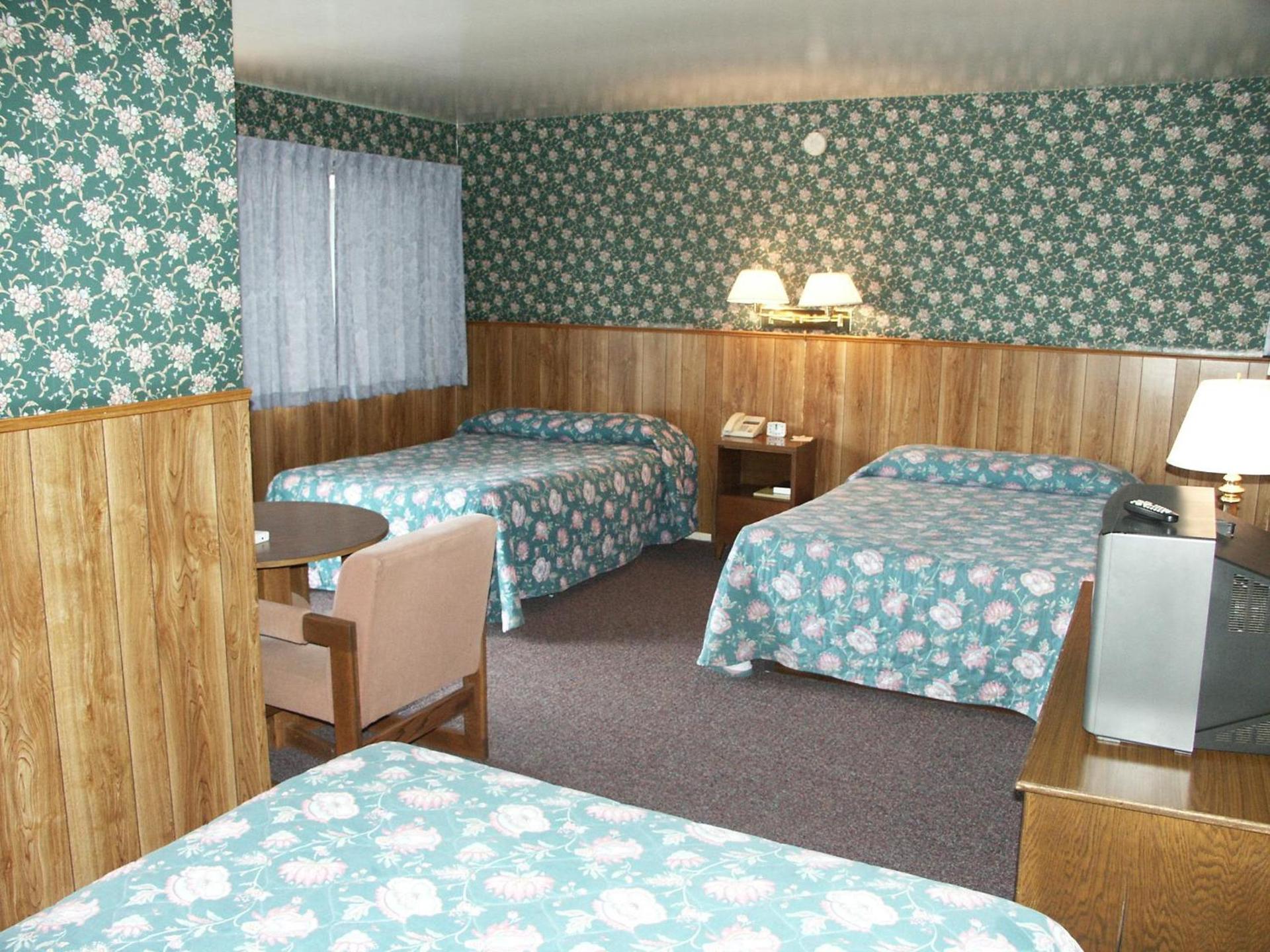 Bridgeport Inn photo 28