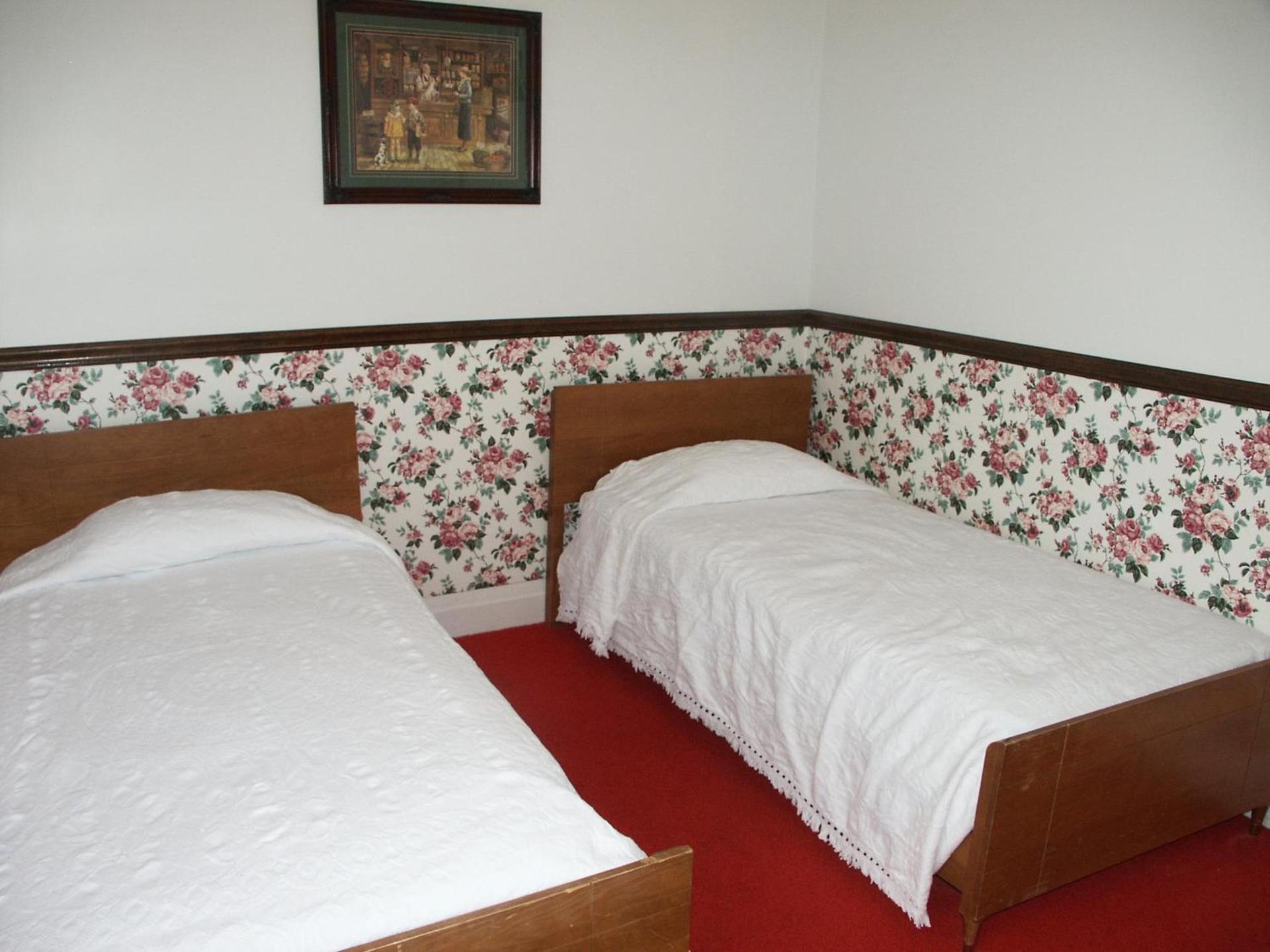 Bridgeport Inn photo 36