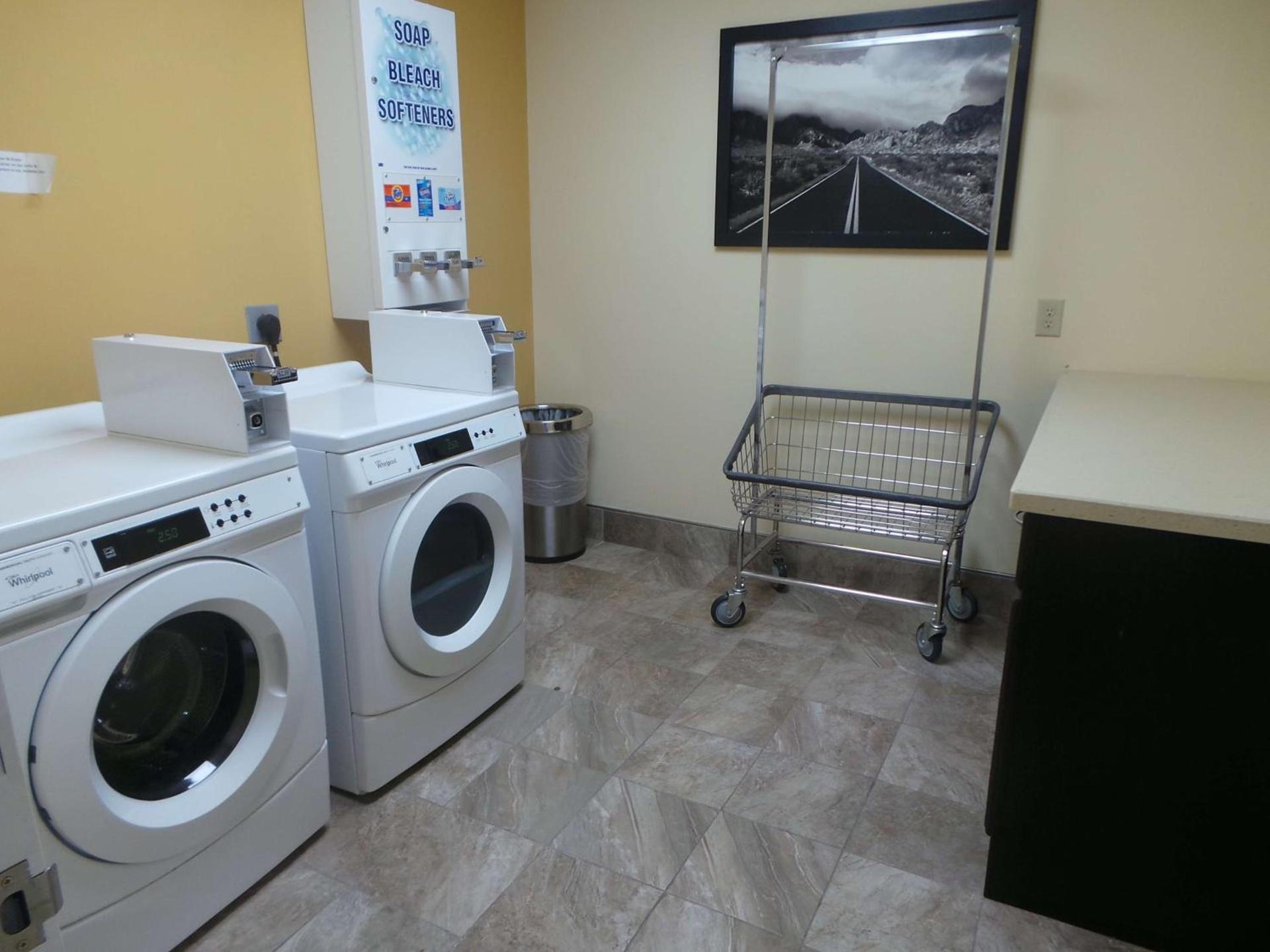 SureStay Plus Hotel by Best Western Alvin photo 23
