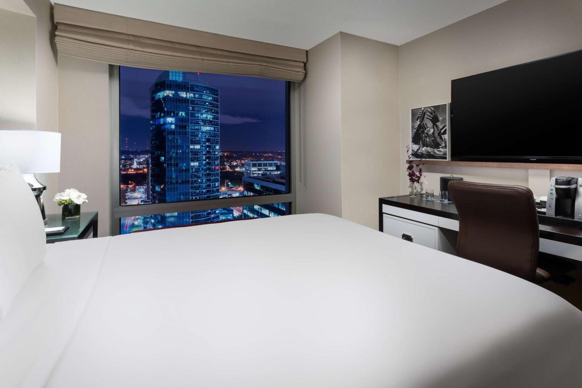 Hyatt Centric Arlington photo 41