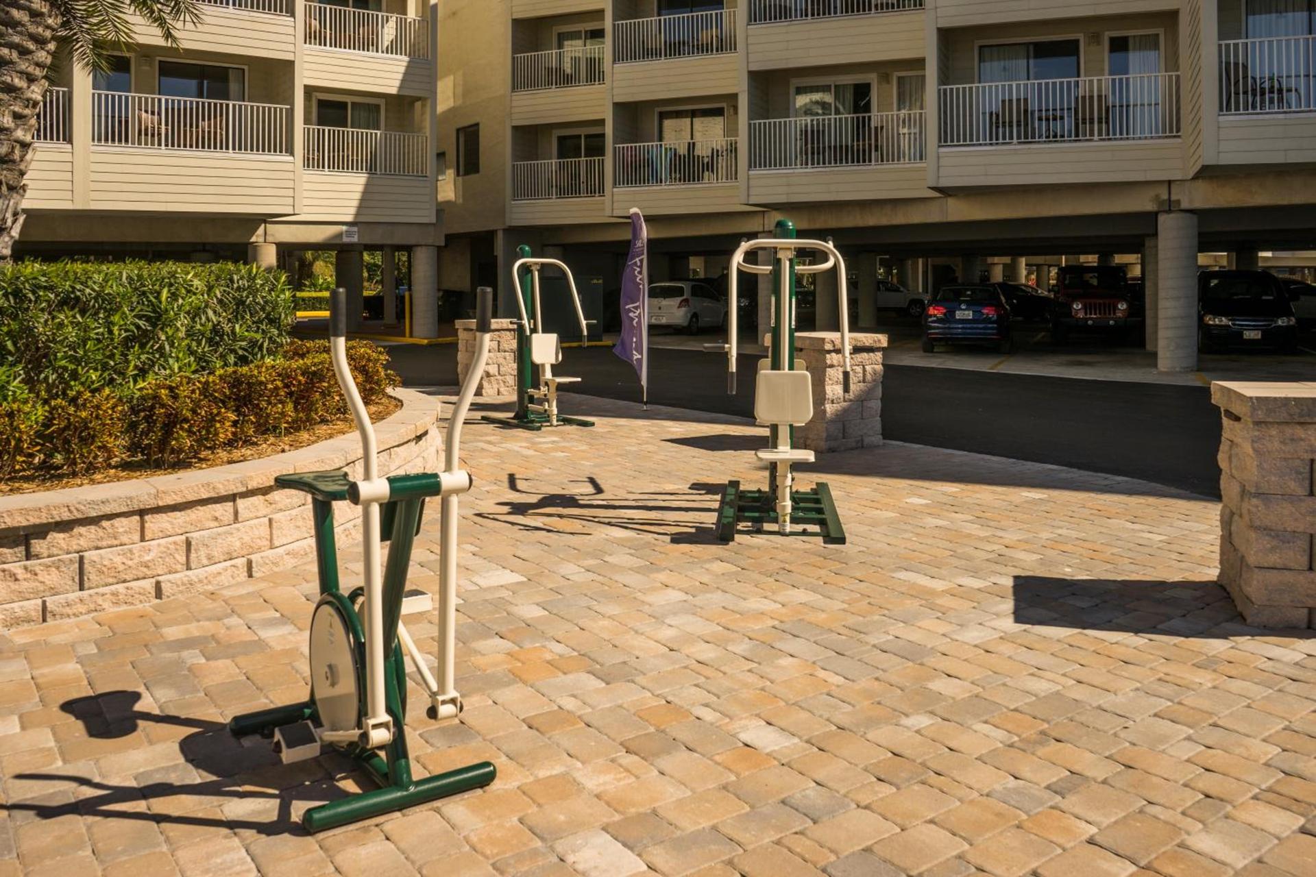 Sailport Waterfront Suites photo 18