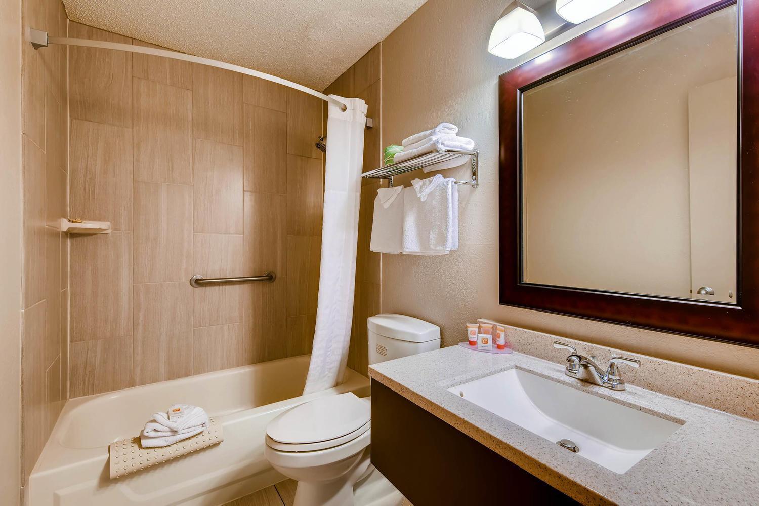 Orangewood Inn and Suites Midtown photo 39