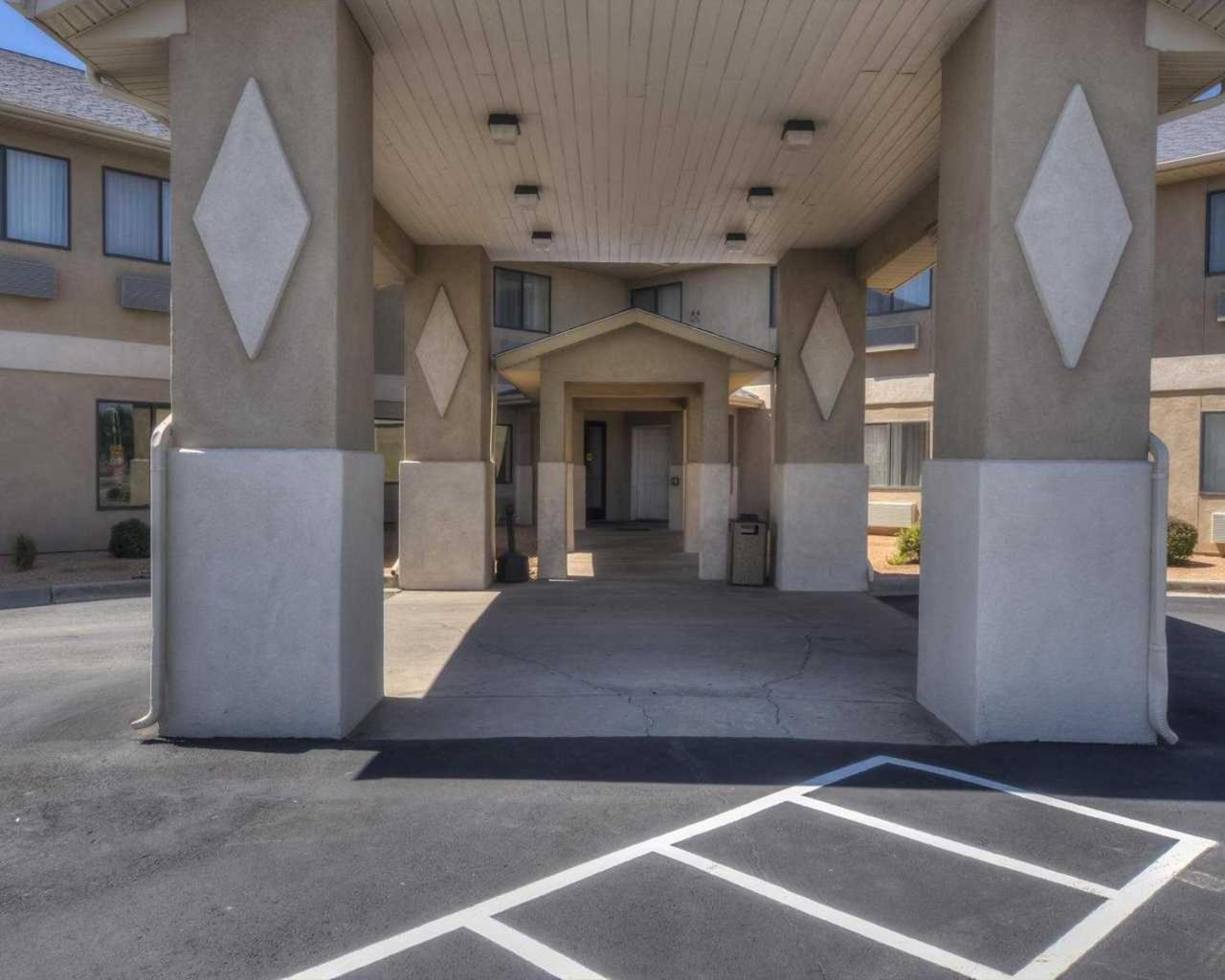 Comfort Inn & Suites Shawnee - Kansas City photo 36