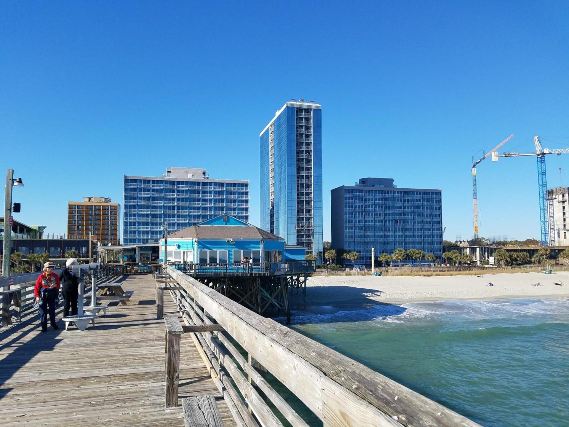 Yachtsman Oceanfront Resort photo 58