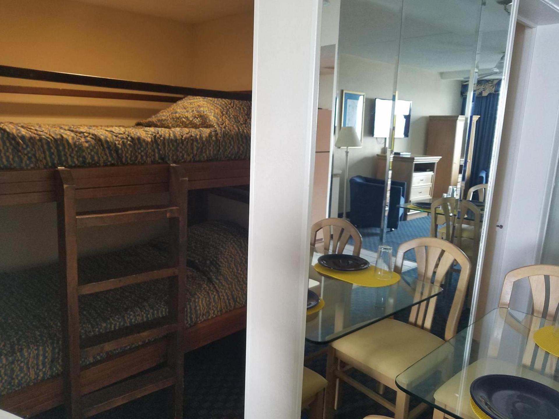 Yachtsman Oceanfront Resort photo 61