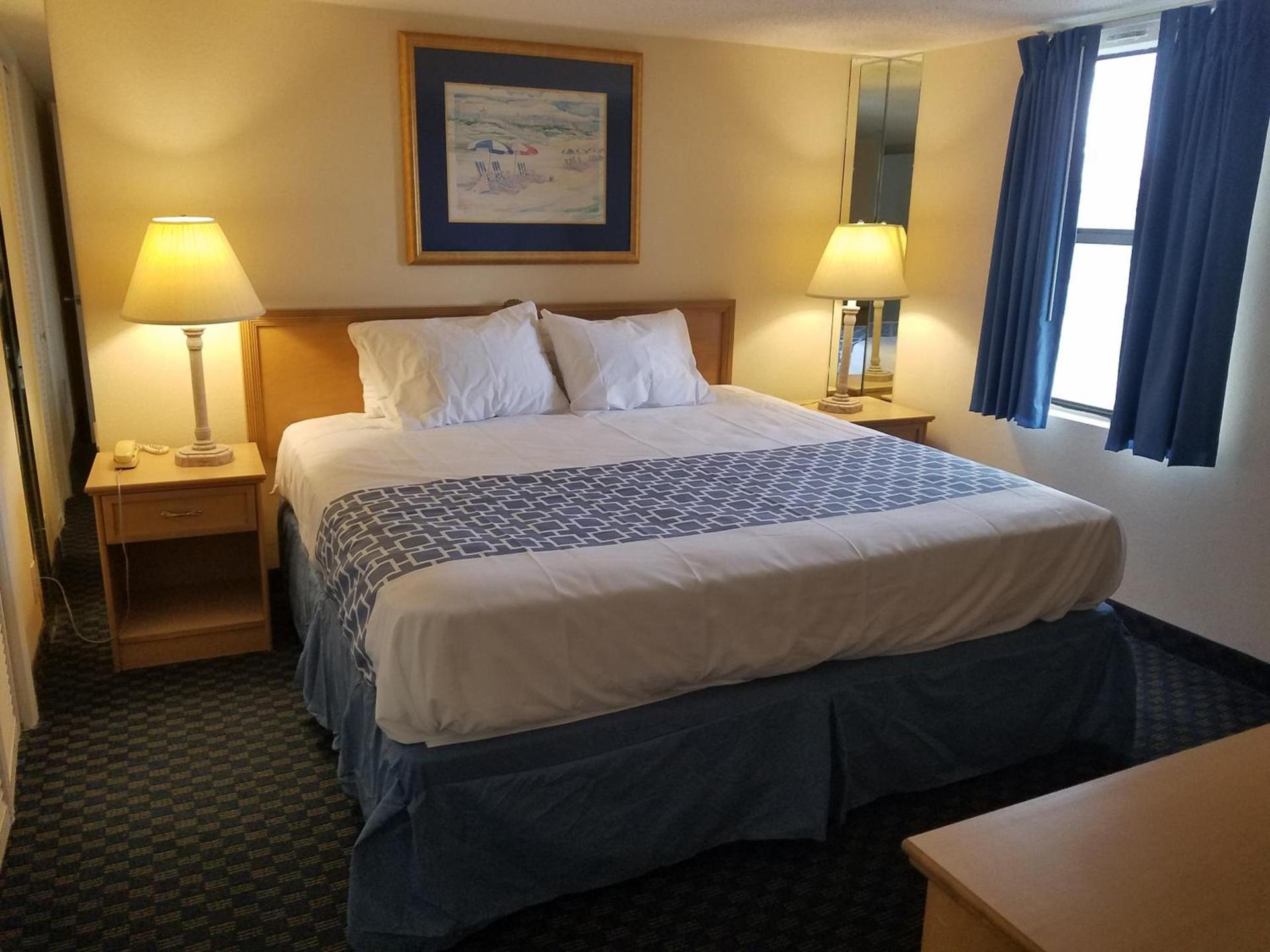 Yachtsman Oceanfront Resort photo 65