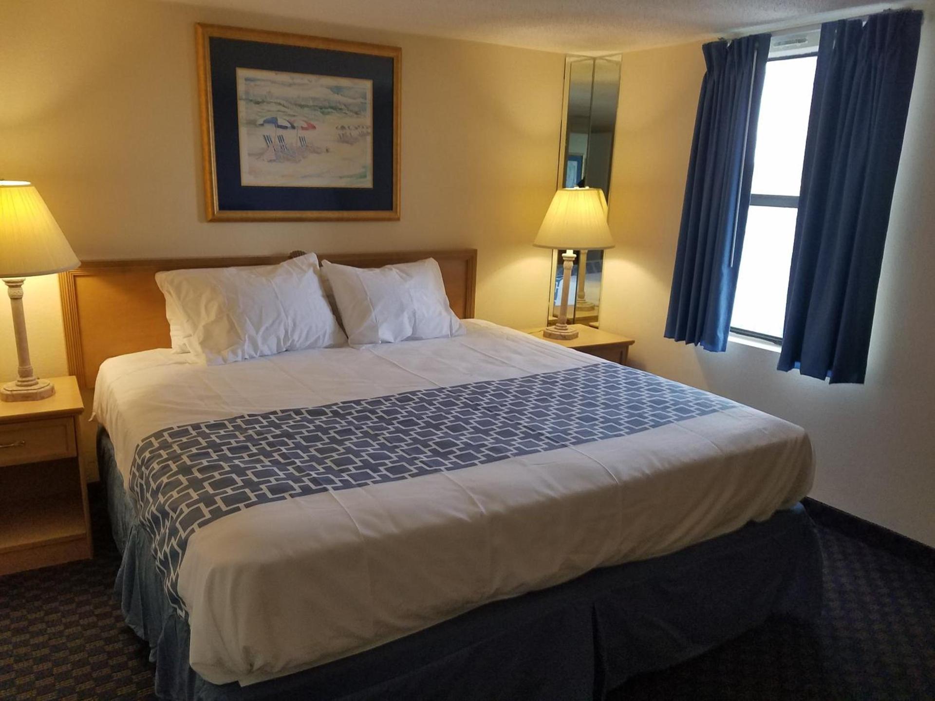Yachtsman Oceanfront Resort photo 66