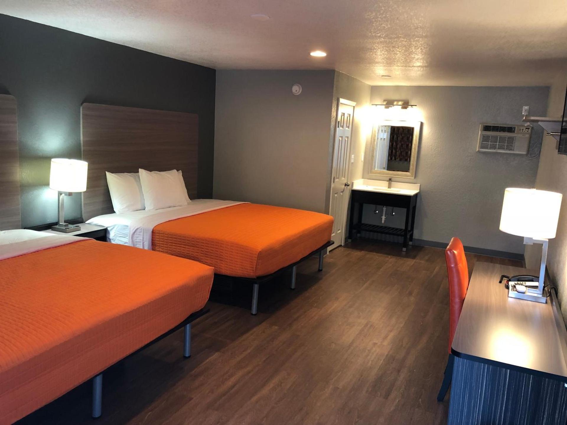 Super 8 by Wyndham Sonora photo 6