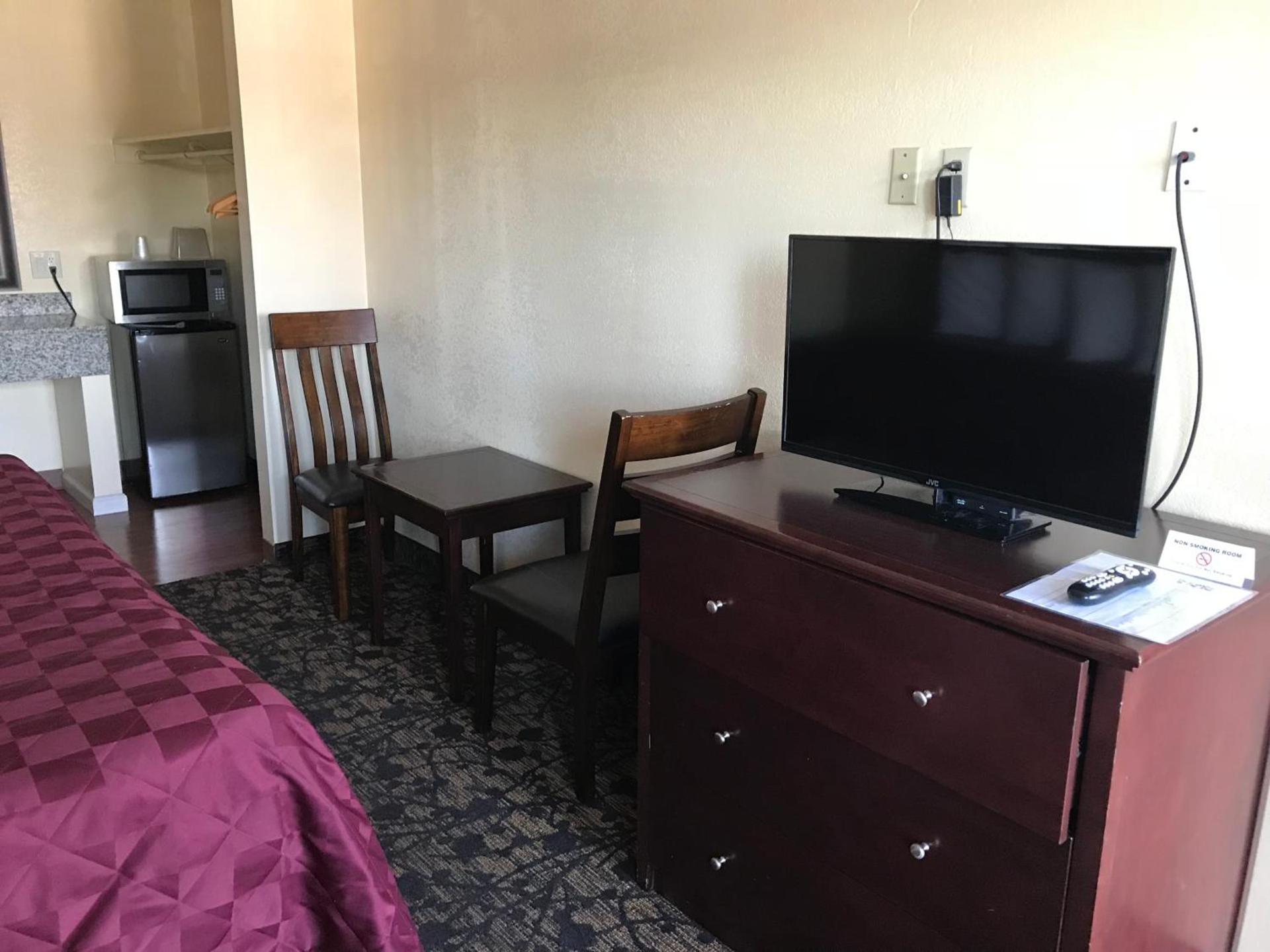 Beachway Inn photo 22