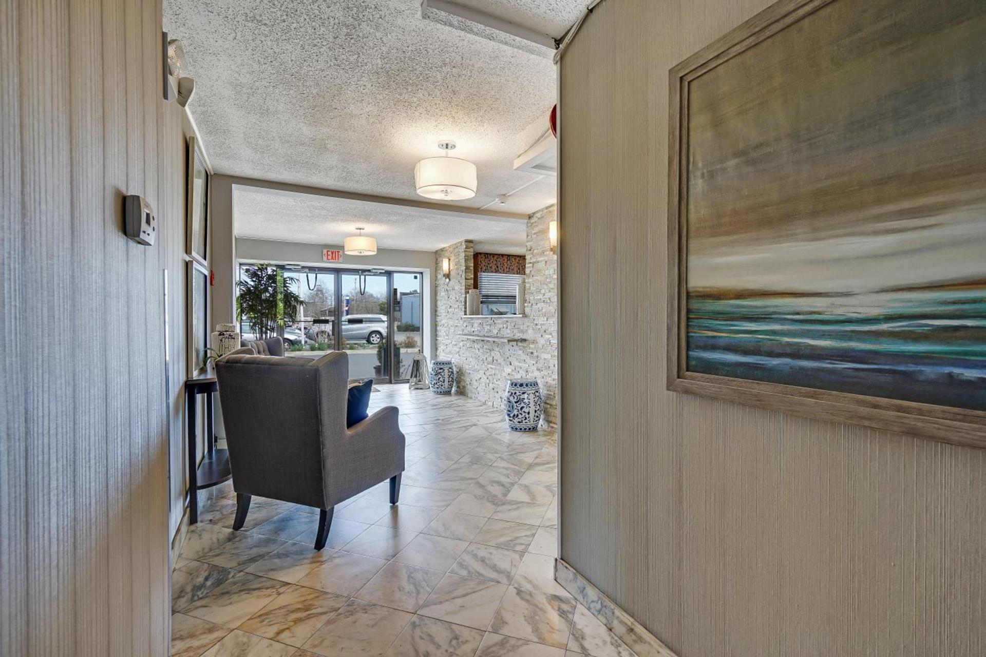 Blue Creek Inn photo 2