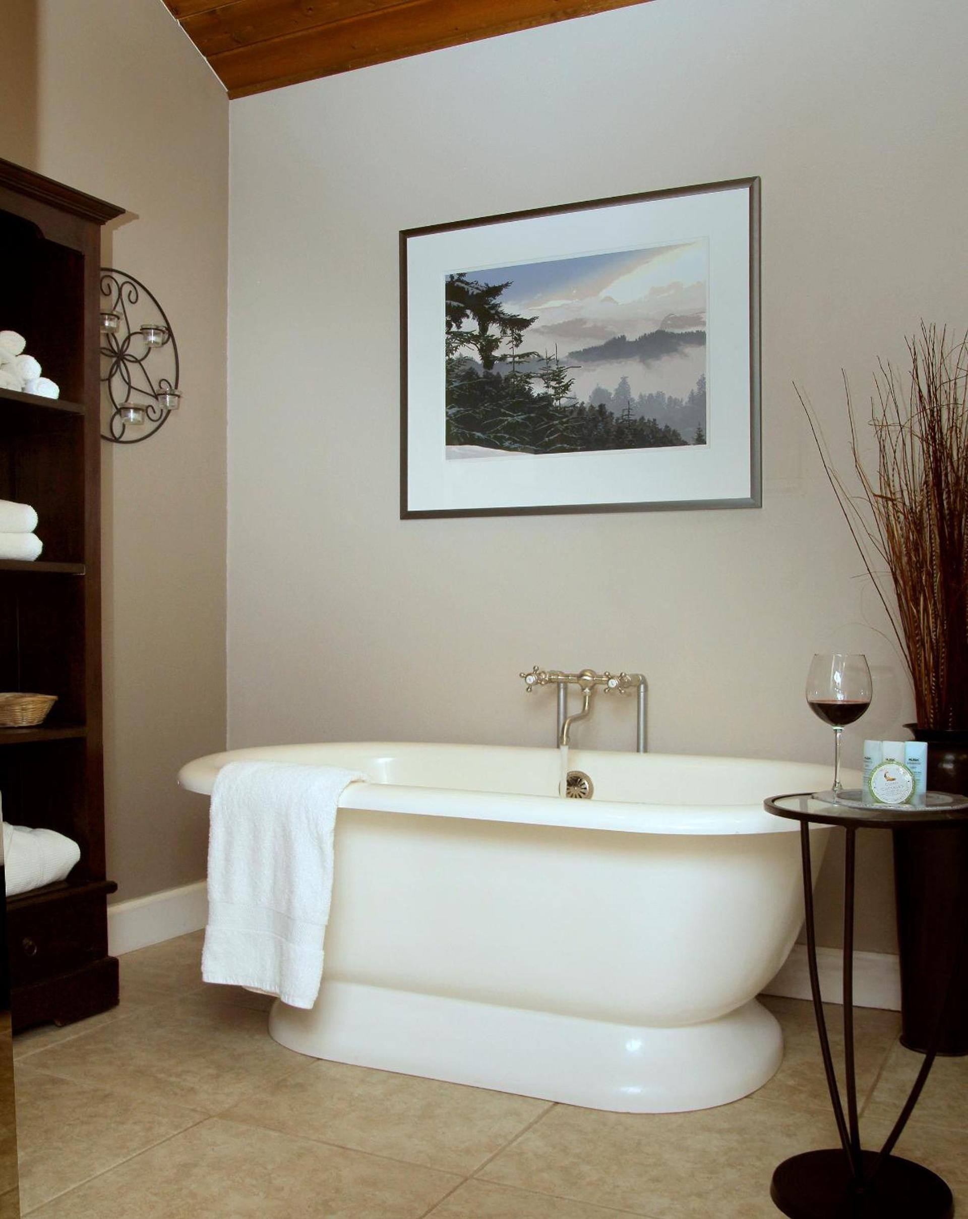 Coho Cottages photo 17