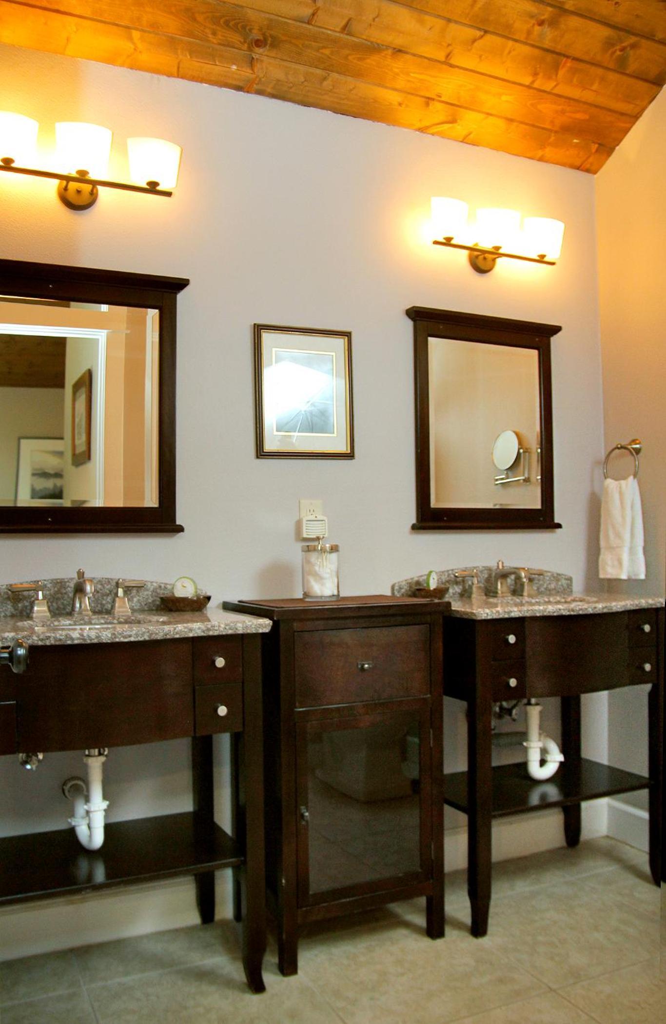 Coho Cottages photo 18