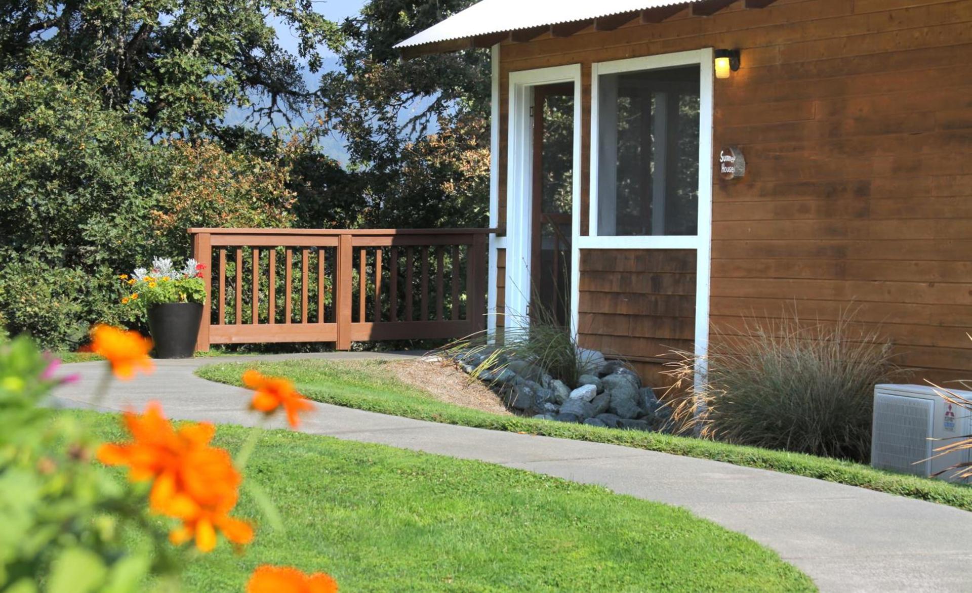 Coho Cottages photo 5