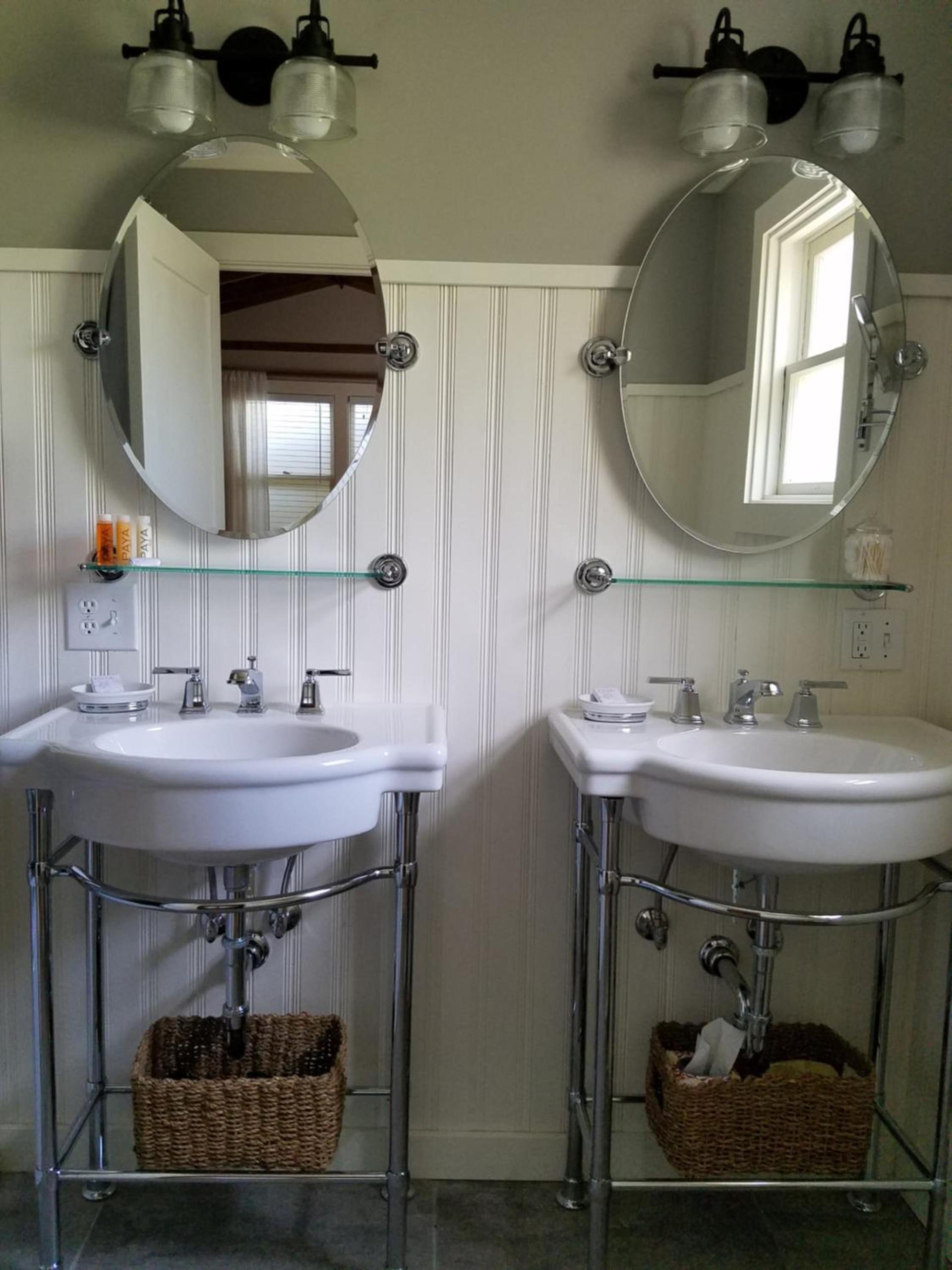 China Creek Cottages photo 68