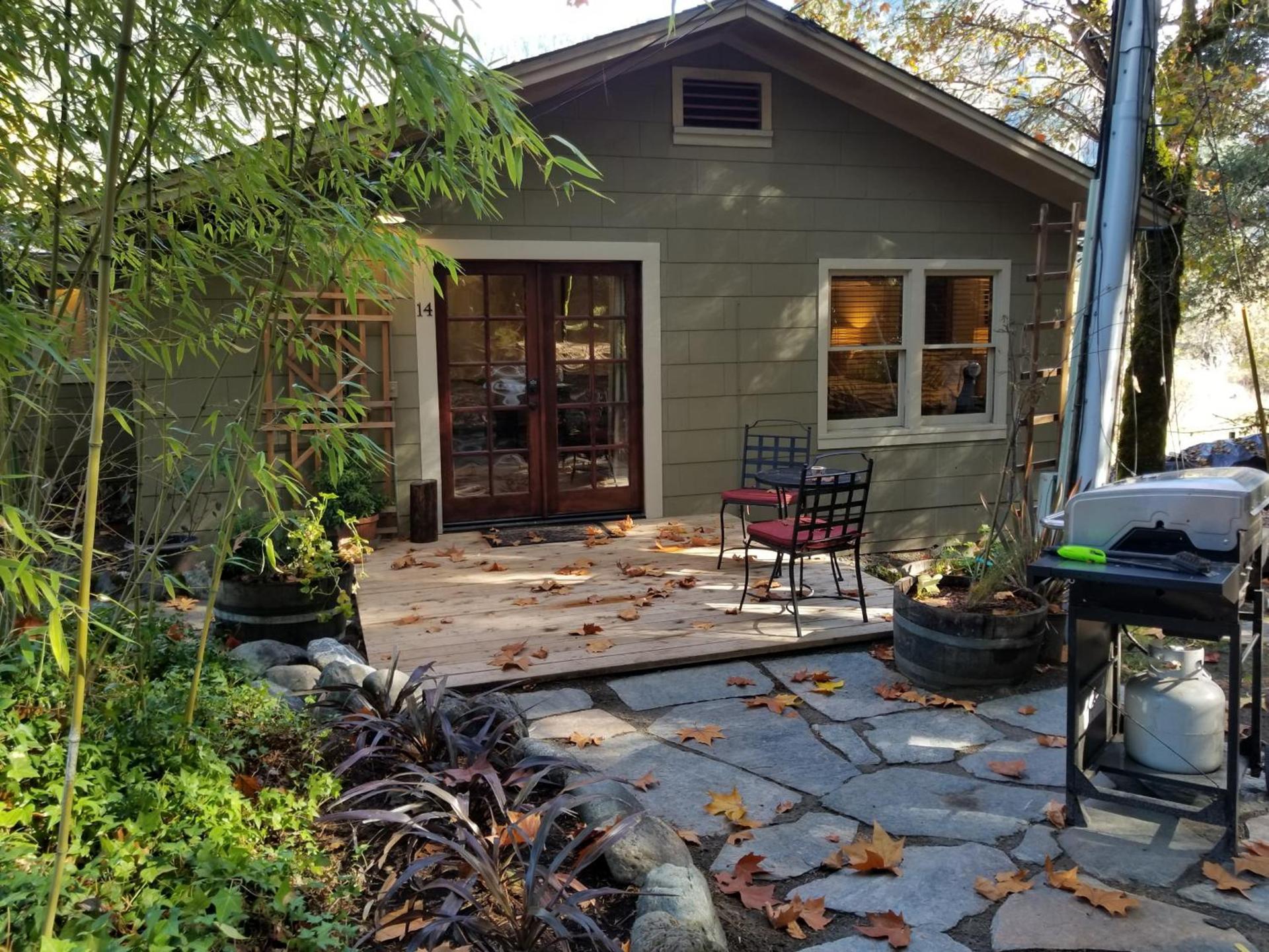 China Creek Cottages photo 44