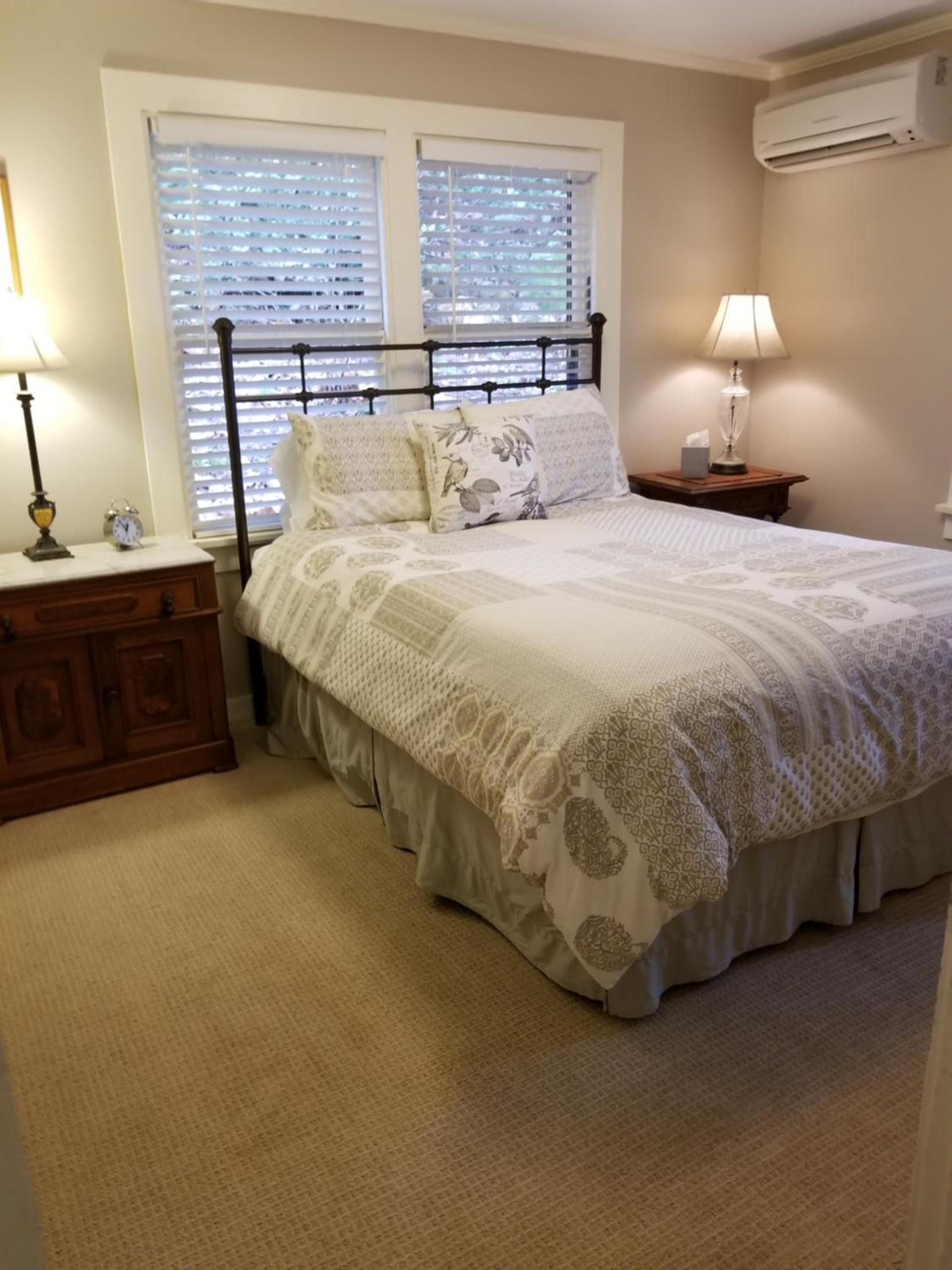 China Creek Cottages photo 32