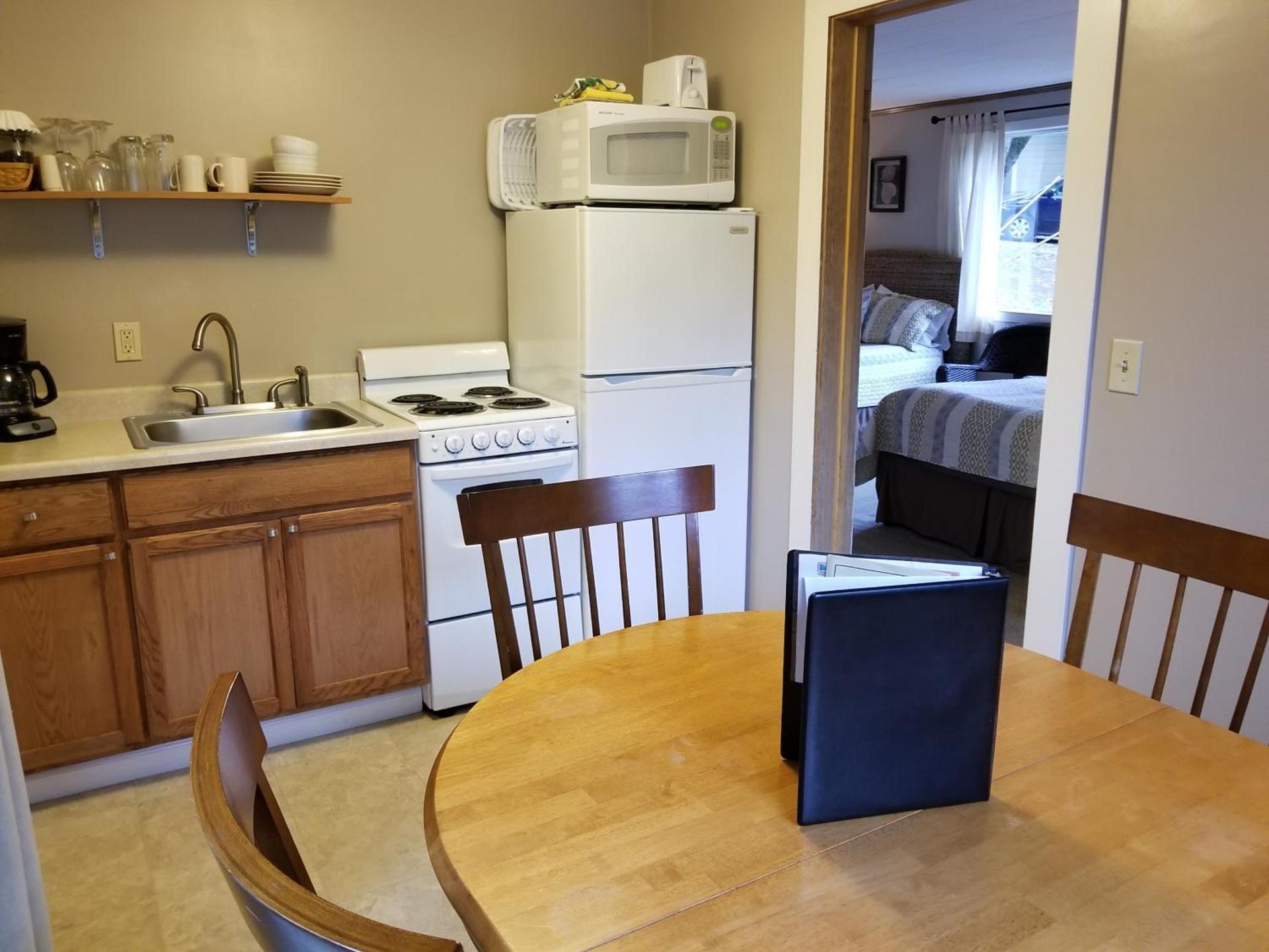China Creek Cottages photo 16