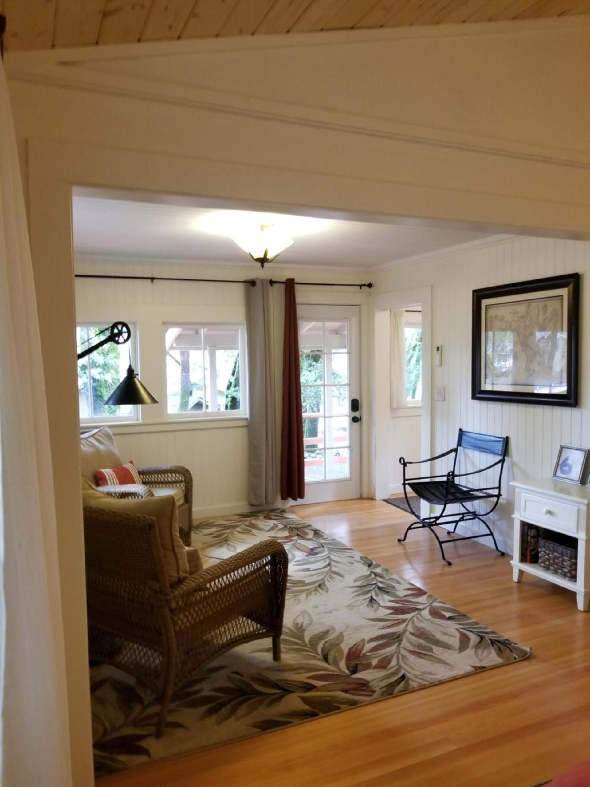 China Creek Cottages photo 87