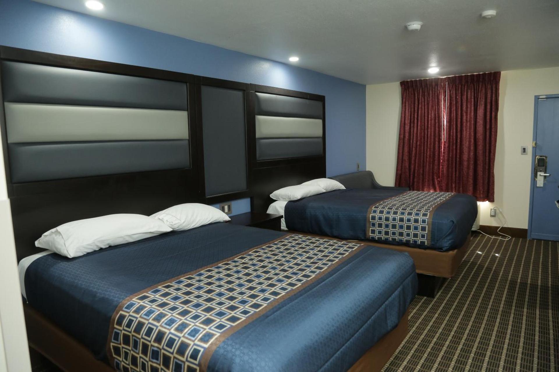 Theroff's Motel photo 63