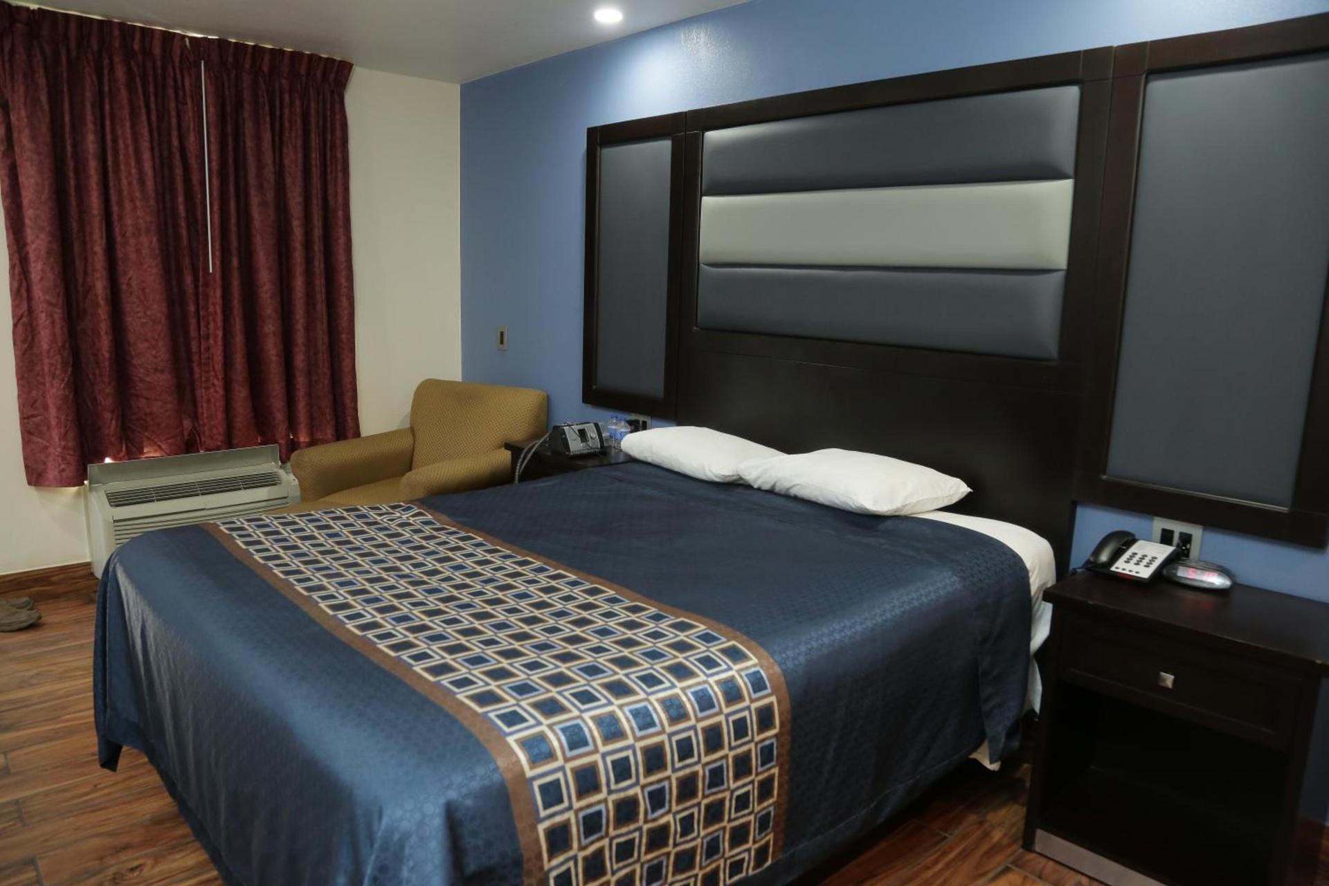 Theroff's Motel photo 58