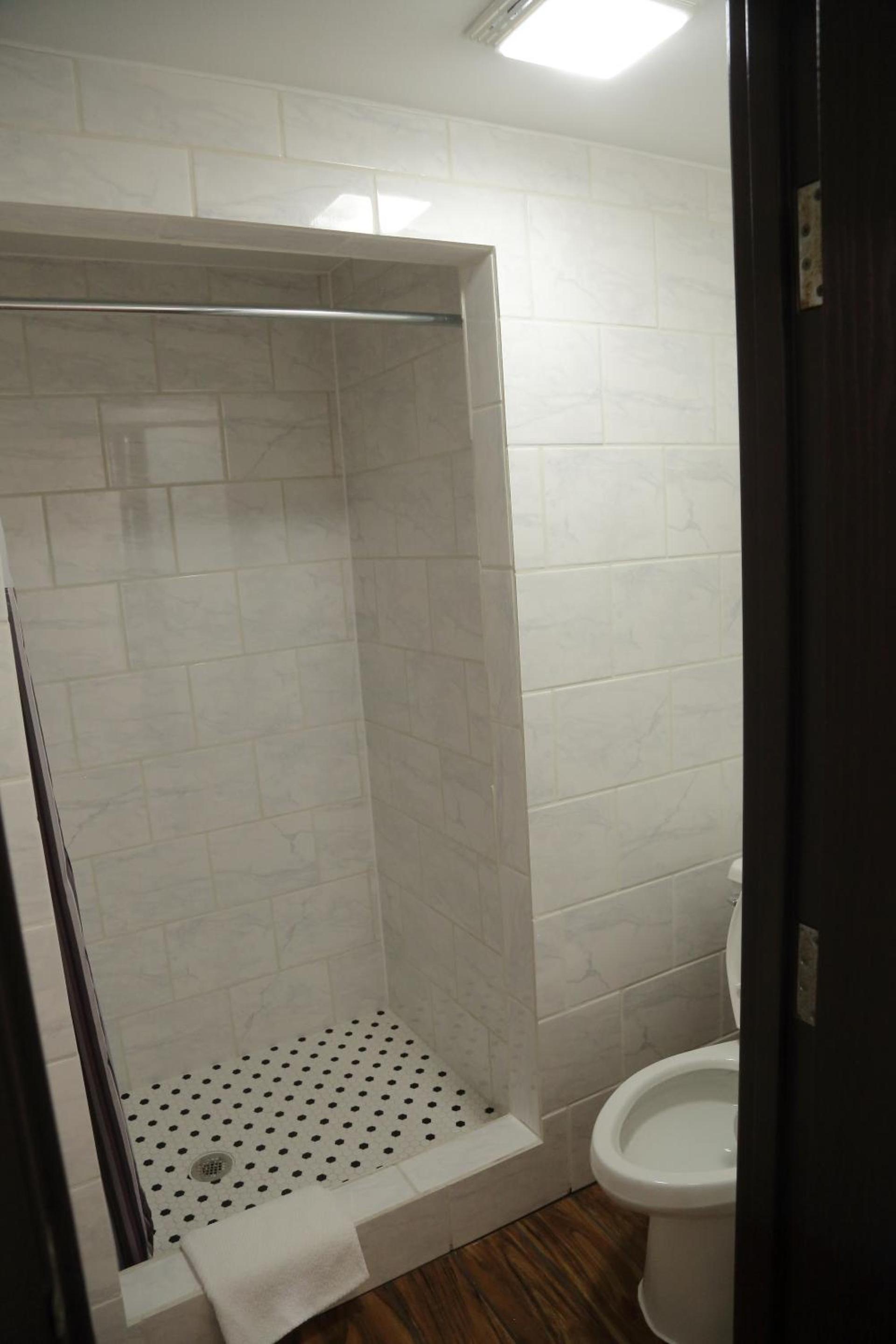 Theroff's Motel photo 54