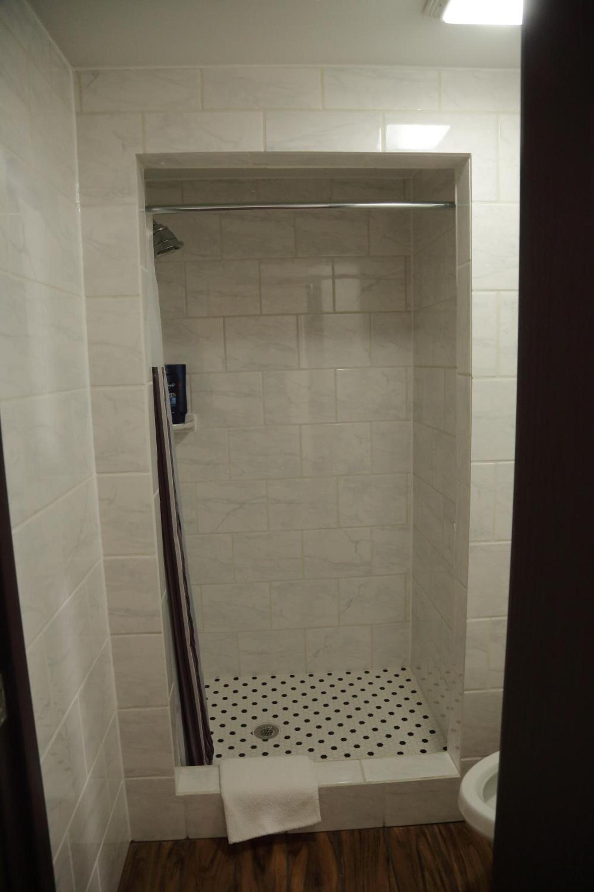 Theroff's Motel photo 92