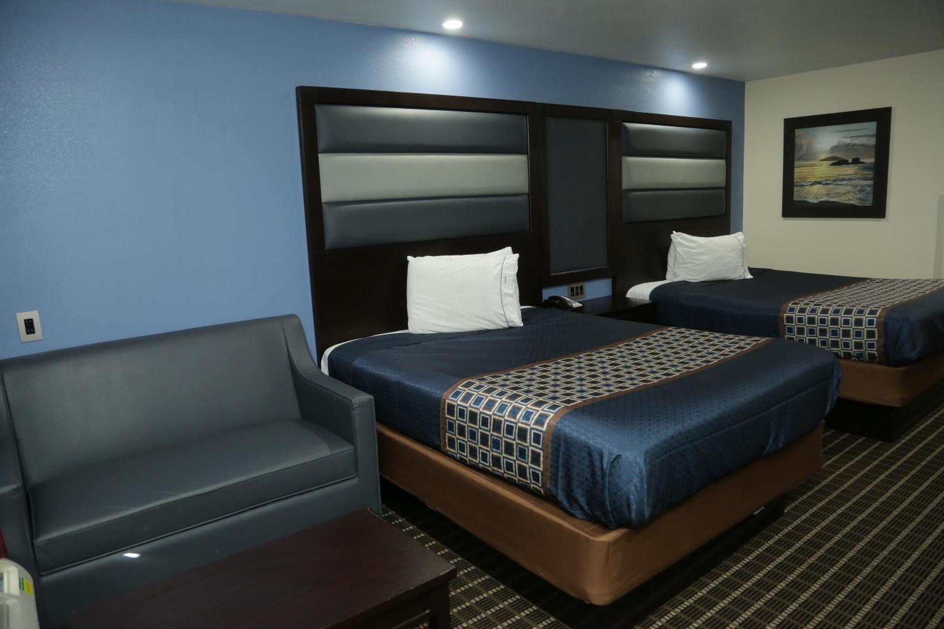 Theroff's Motel photo 94