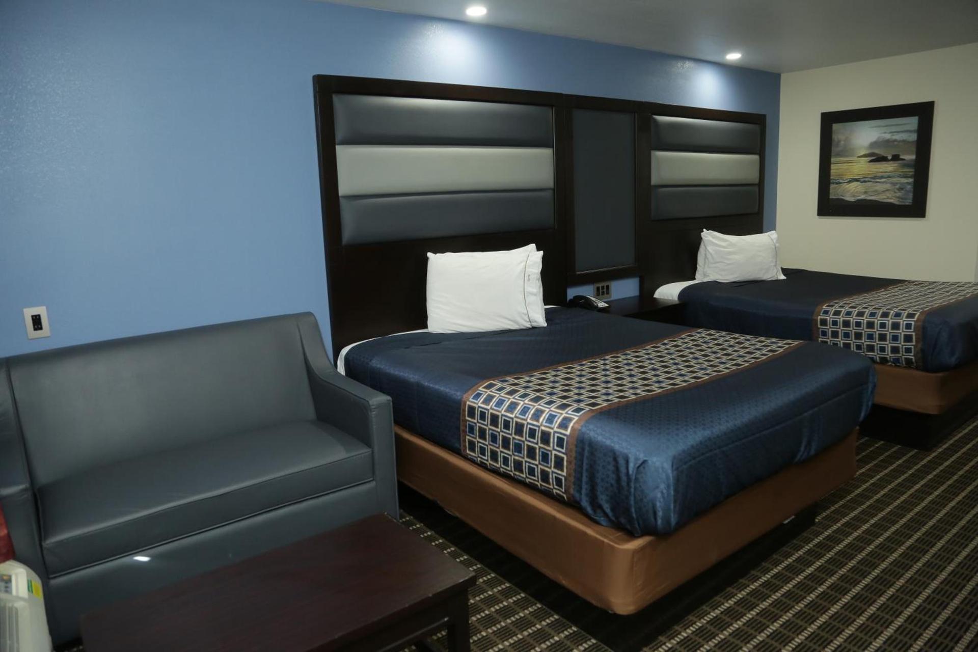 Theroff's Motel photo 55