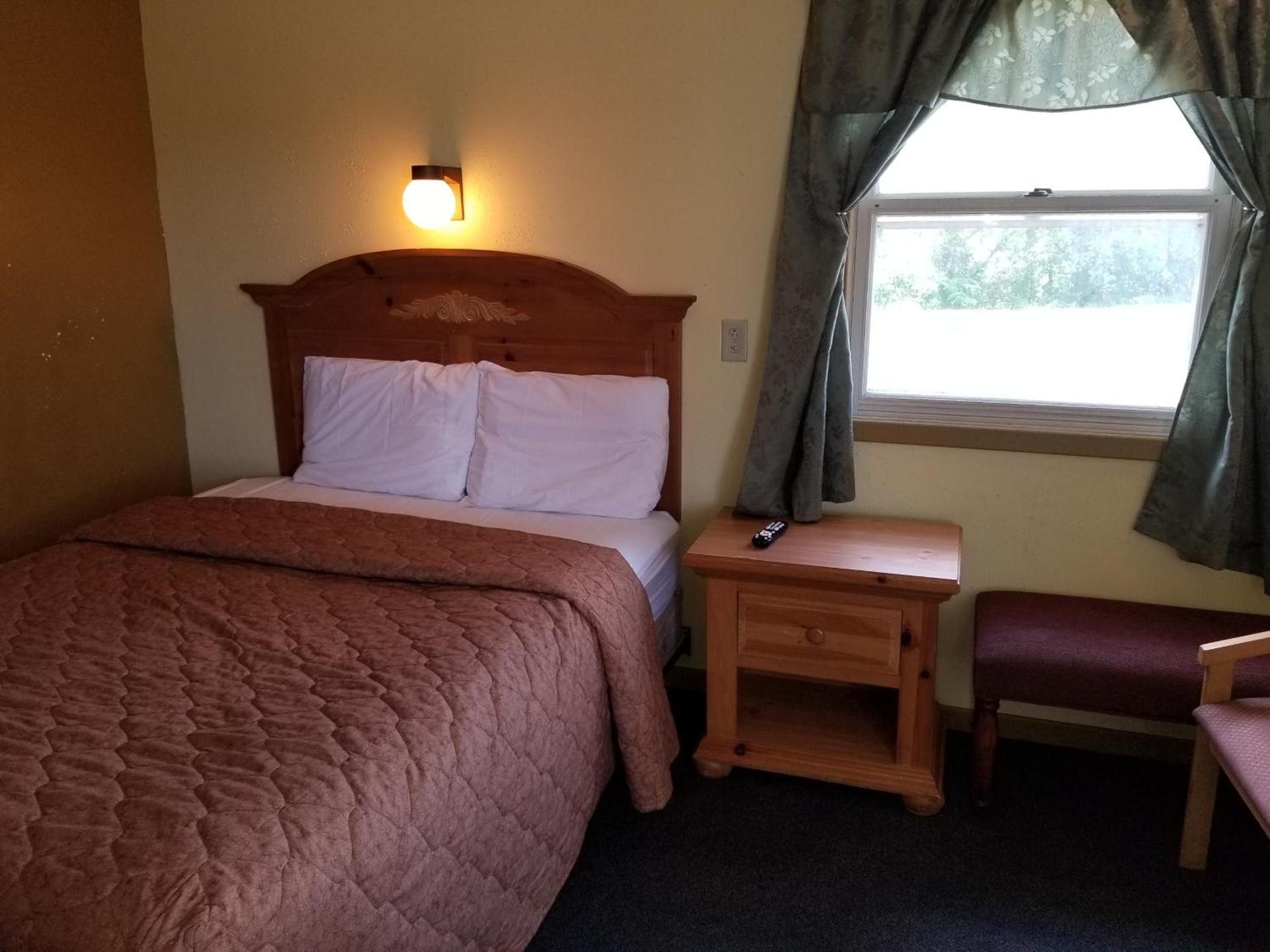Rodeway Inn La Crosse photo 13