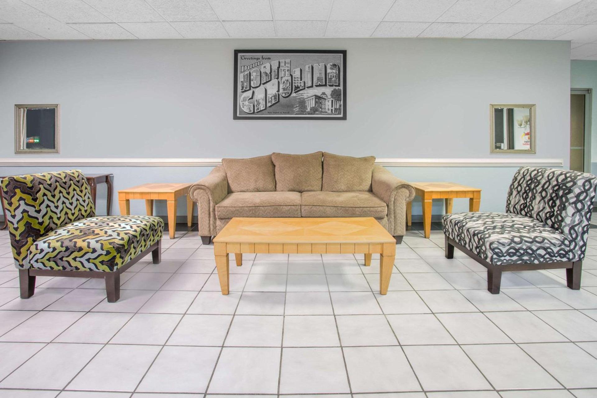Super 8 by Wyndham Dunn photo 3