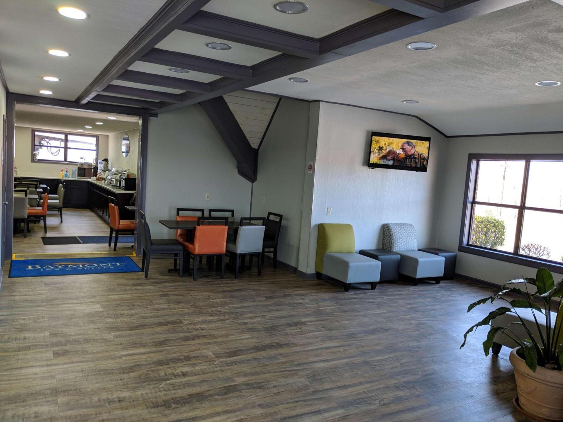 Baymont by Wyndham Cookeville photo 15