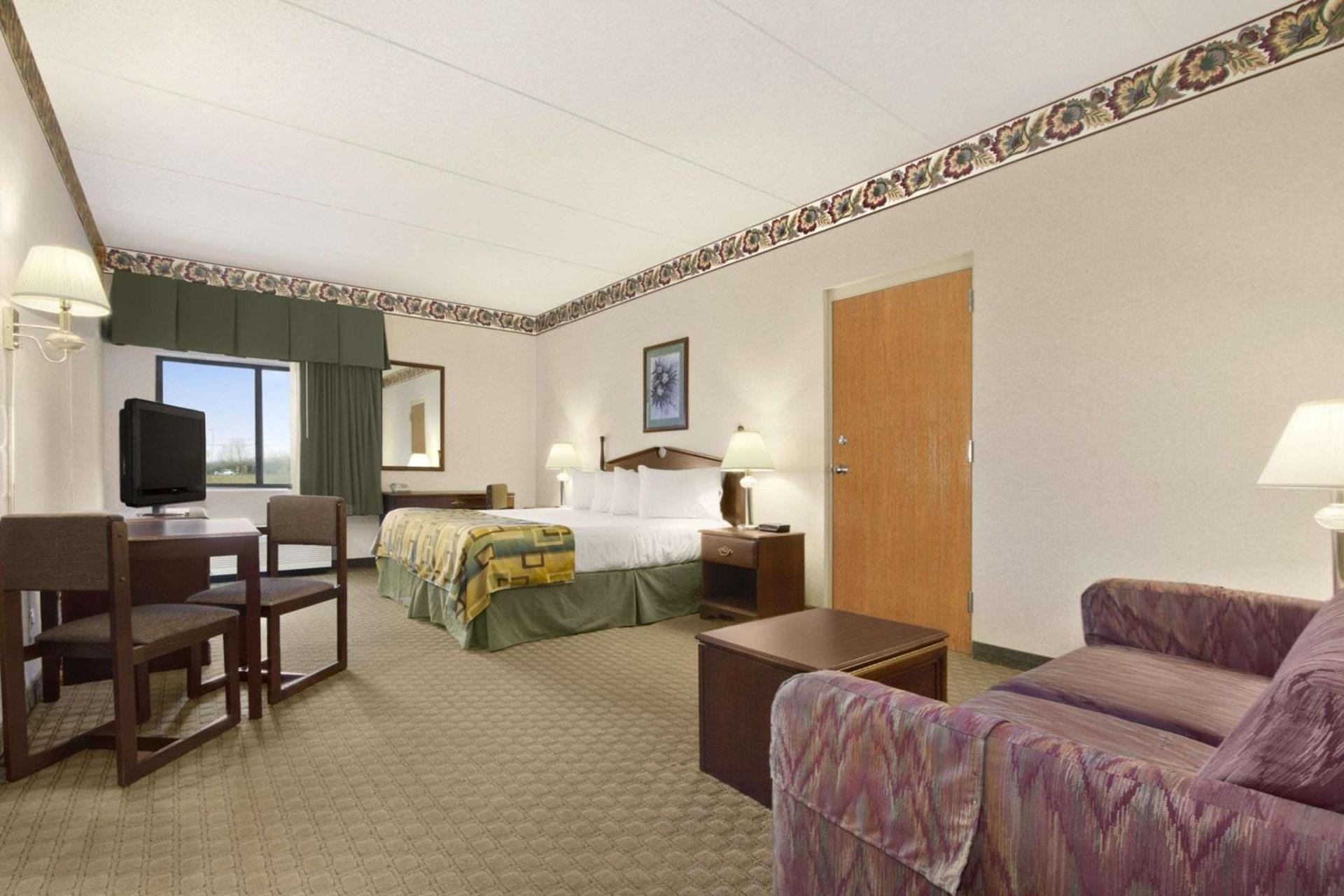 Baymont by Wyndham Corbin photo 15