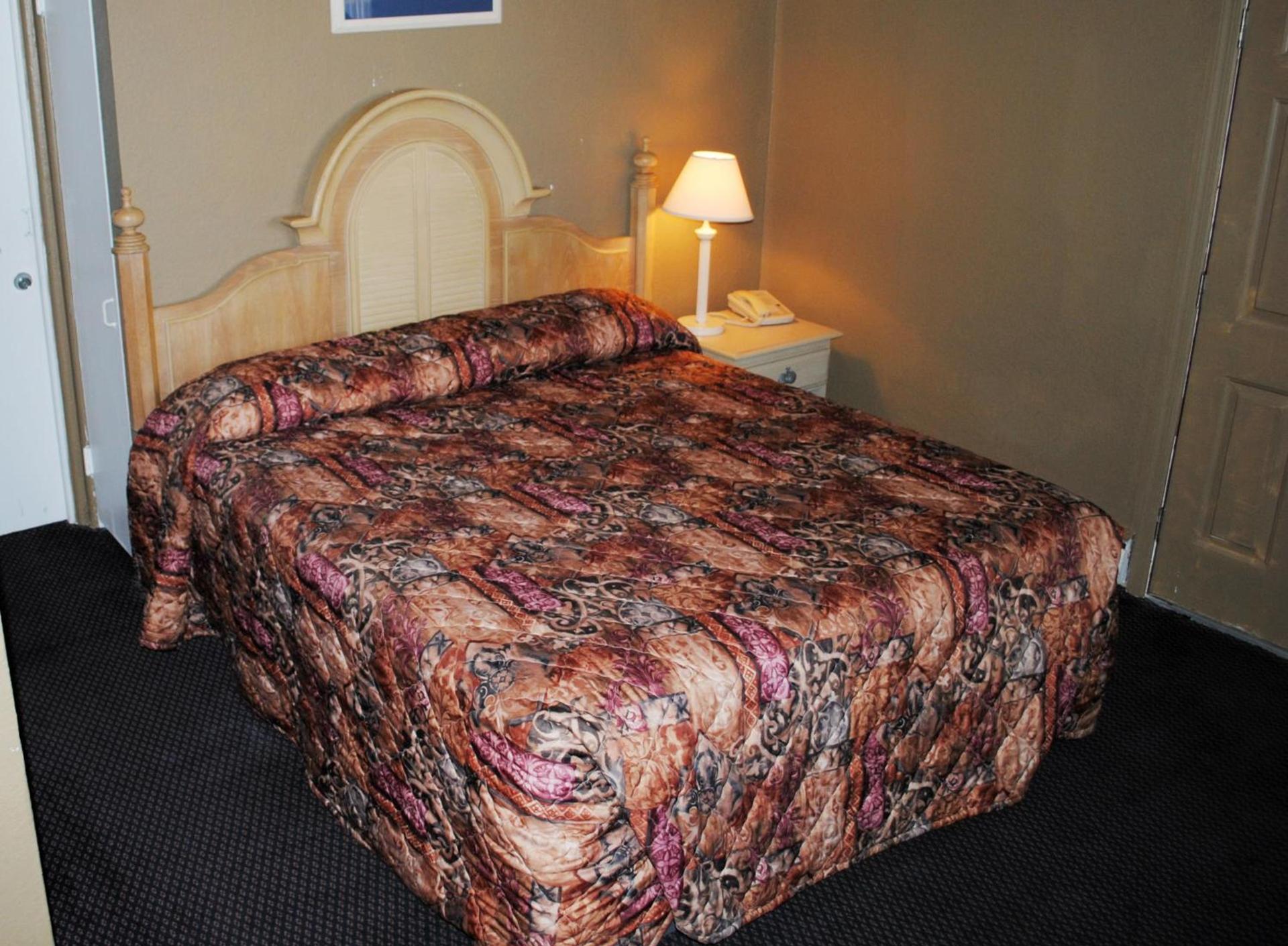 Atlantic Economy Inn photo 16