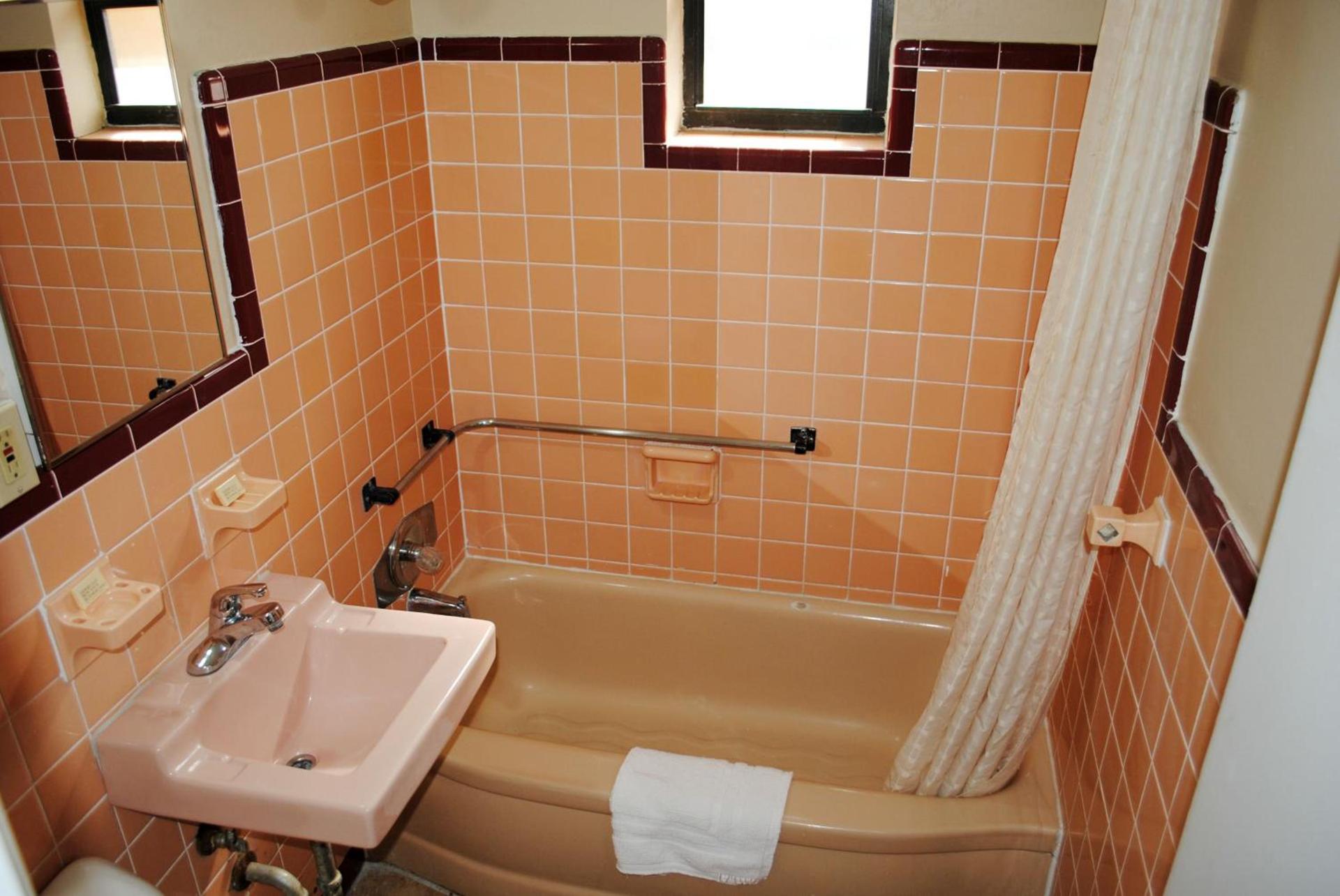Atlantic Economy Inn photo 4