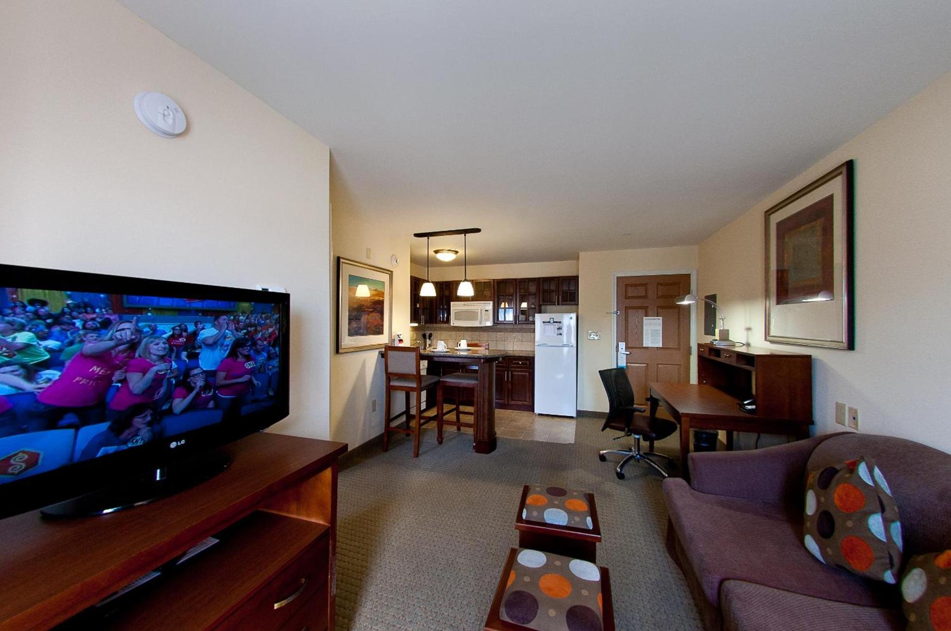 Staybridge Suites East Stroudsburg - Poconos by IHG photo 11