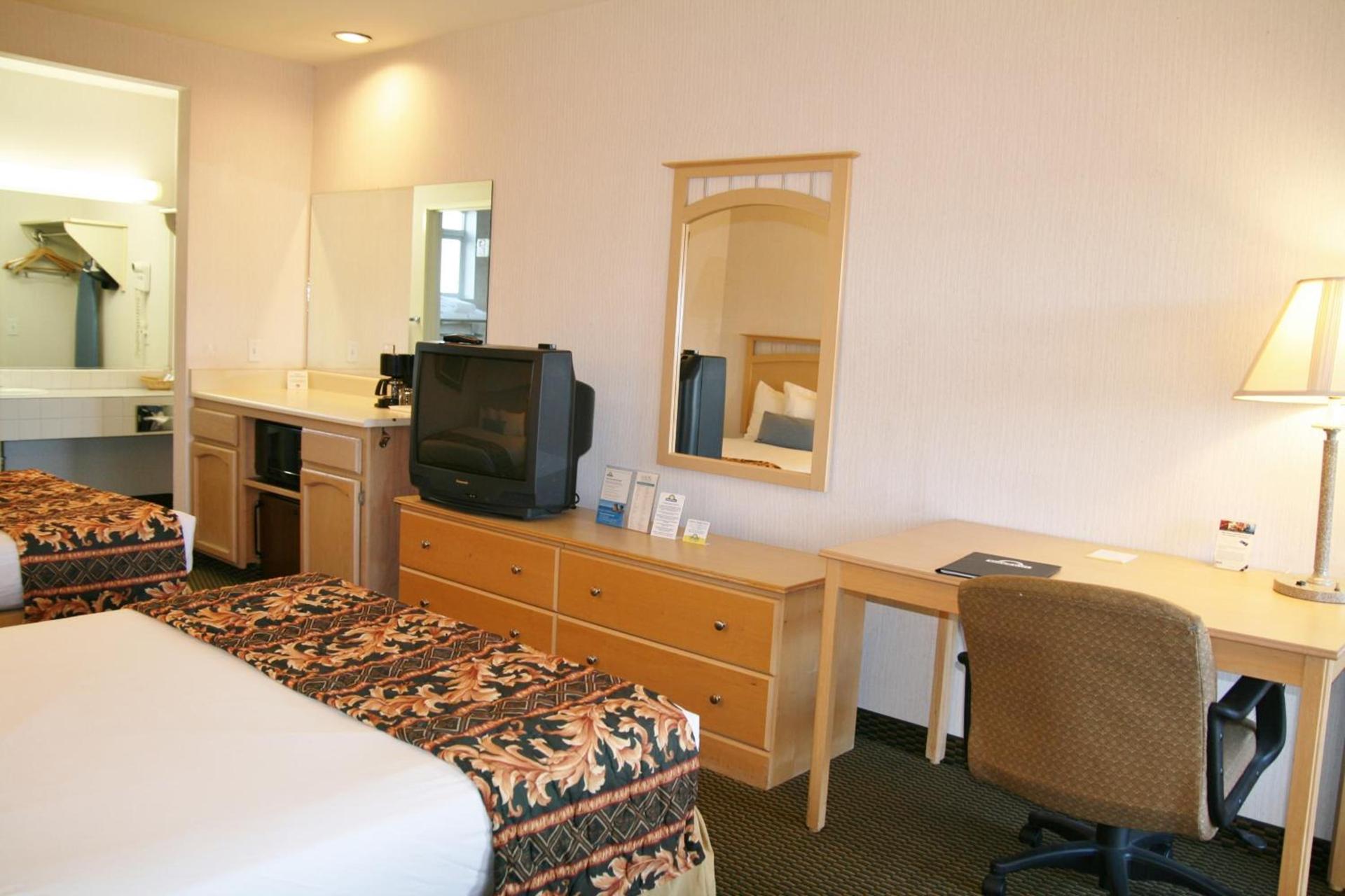 Days Inn by Wyndham Rocklin/Sacramento photo 60