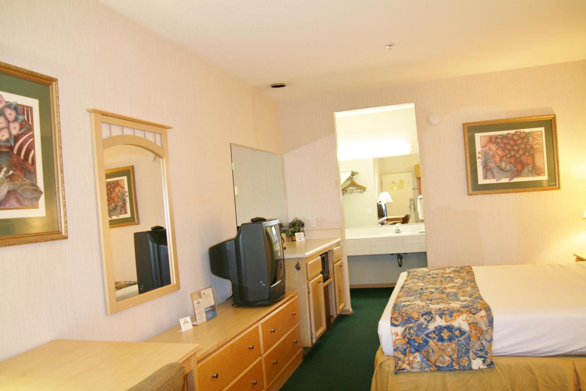 Days Inn by Wyndham Rocklin/Sacramento photo 57