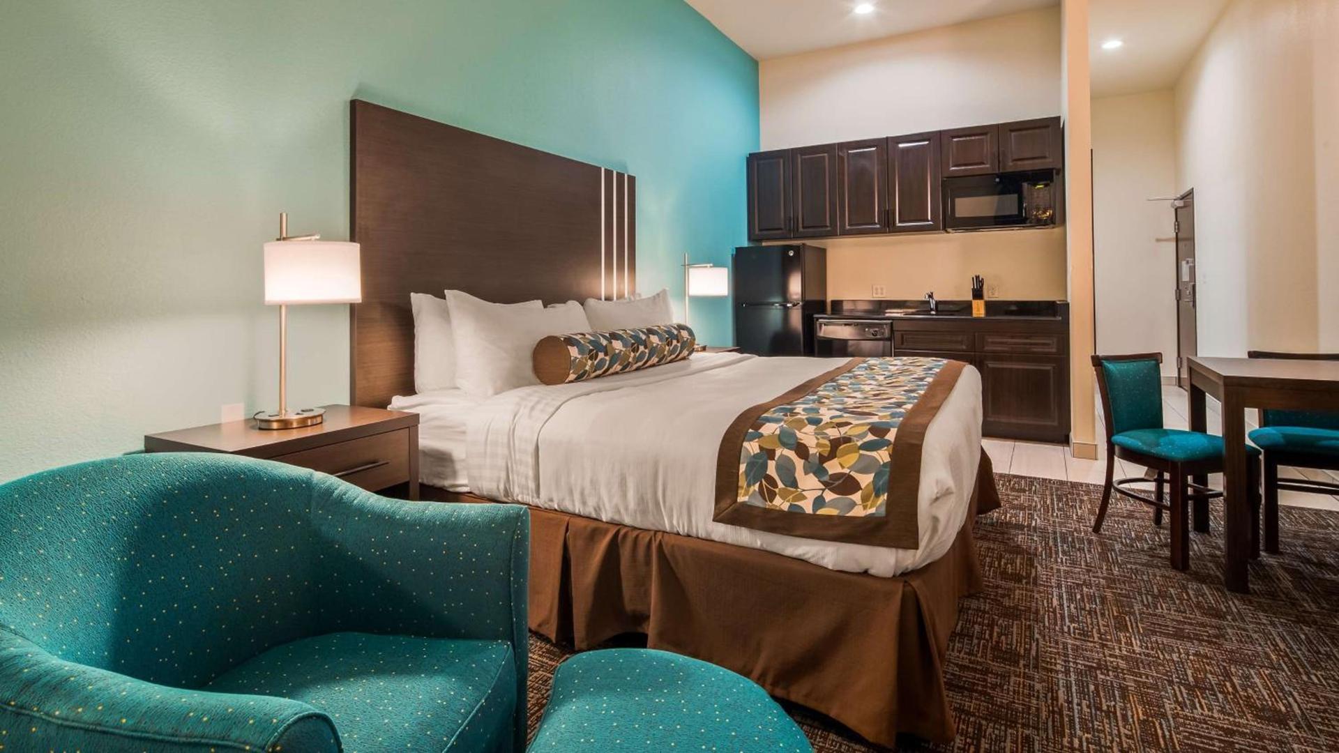 Best Western Plus/Executive Residency Elk City photo 14