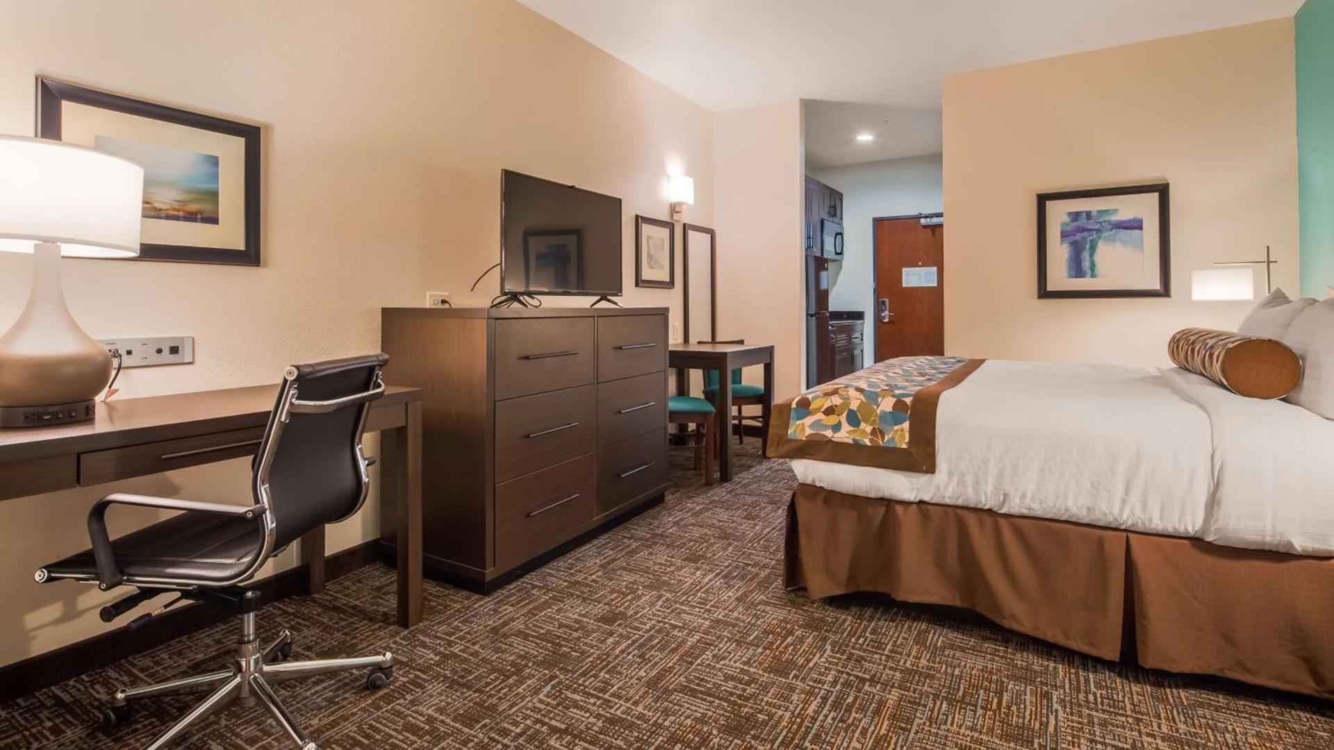 Best Western Plus/Executive Residency Elk City photo 6