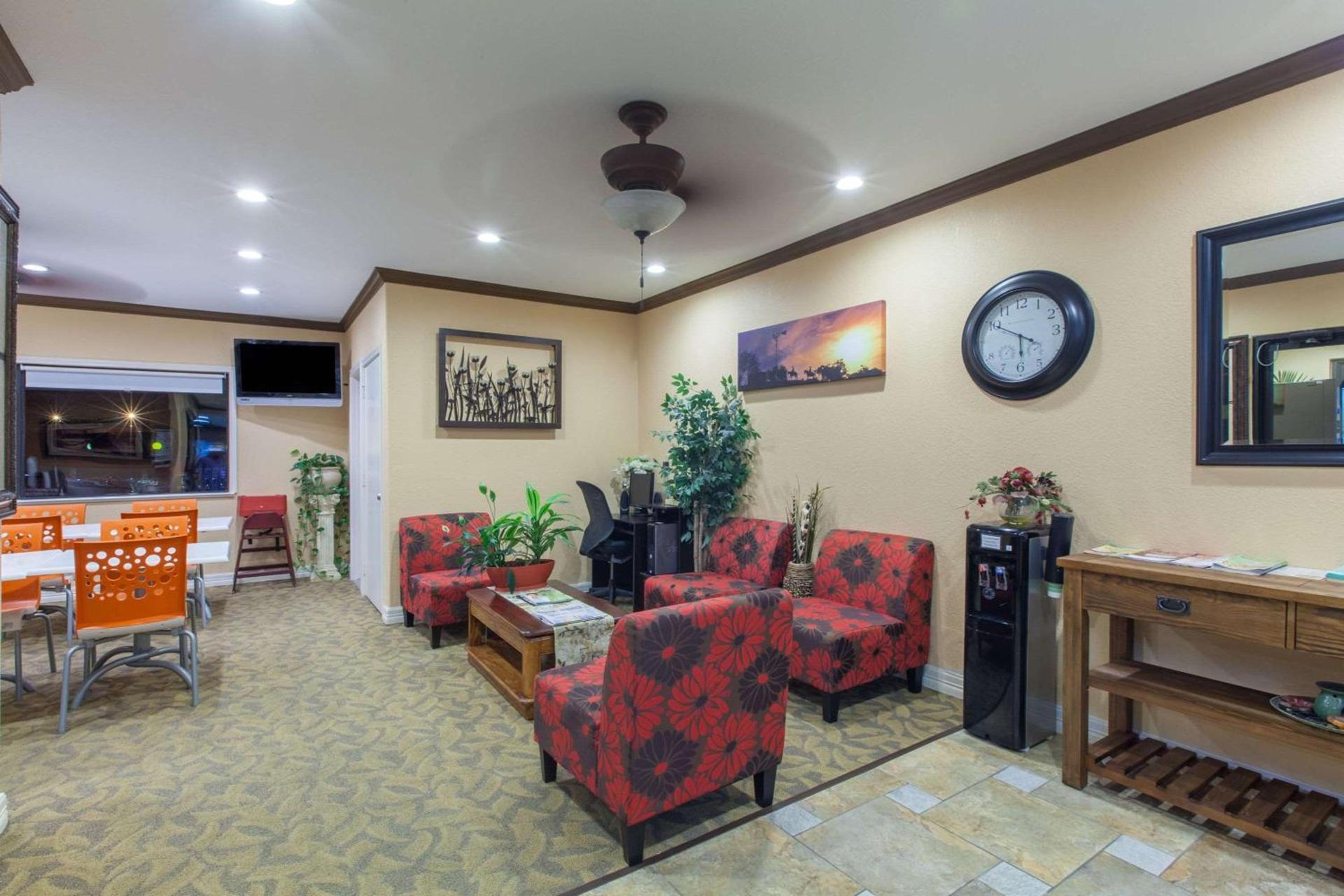 Super 8 by Wyndham Houston/Willowbrook Hwy 249 photo 23