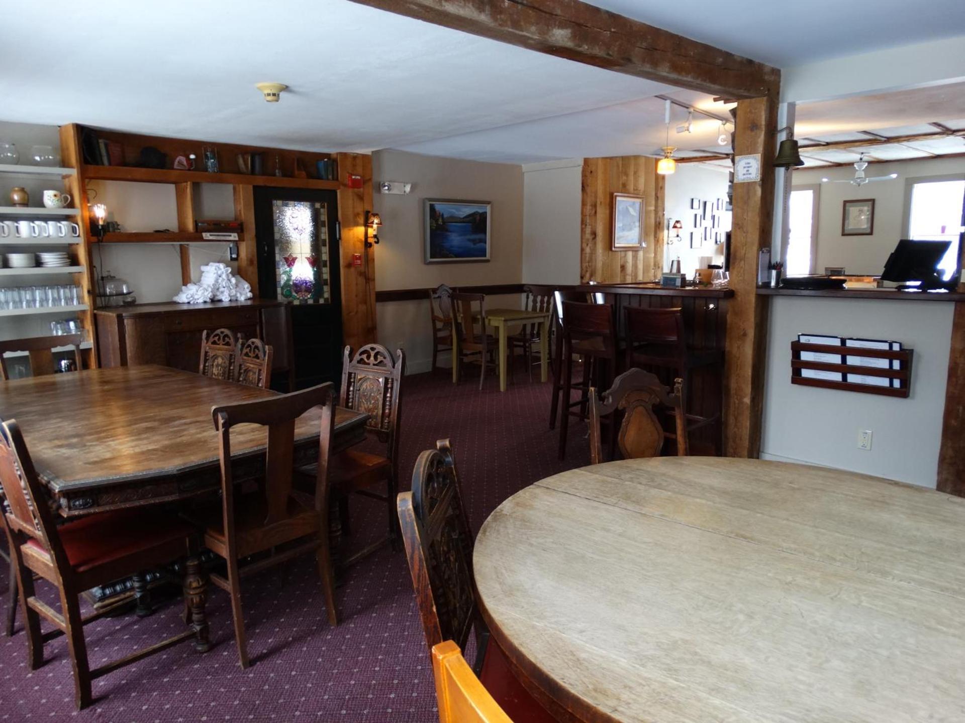 Shoreham Inn Bed & Breakfast photo 6